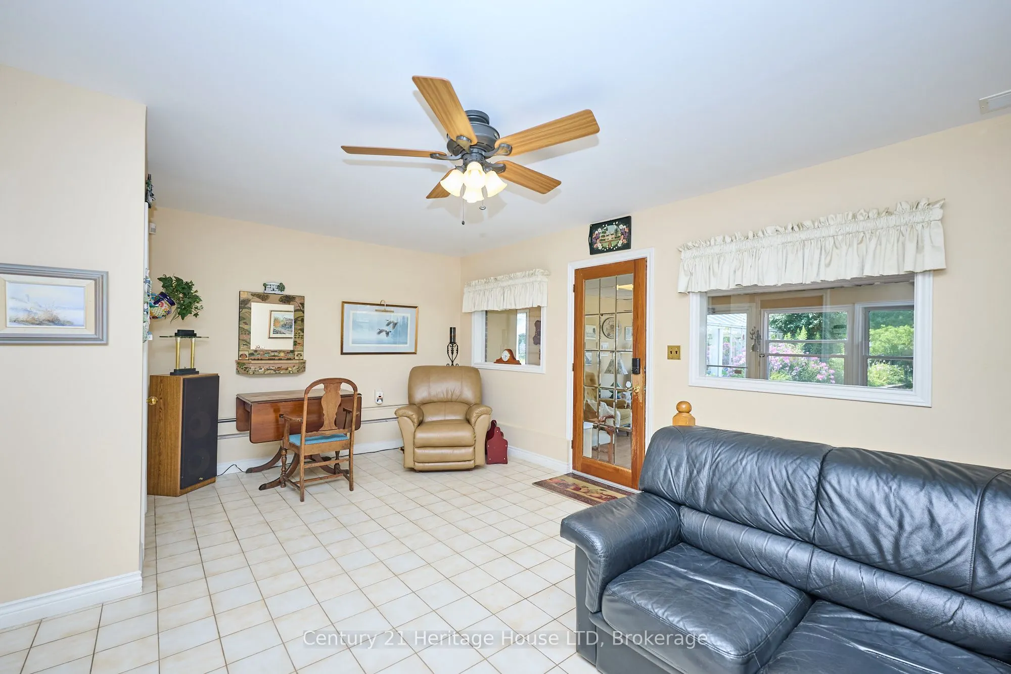 2229 Houck Crescent