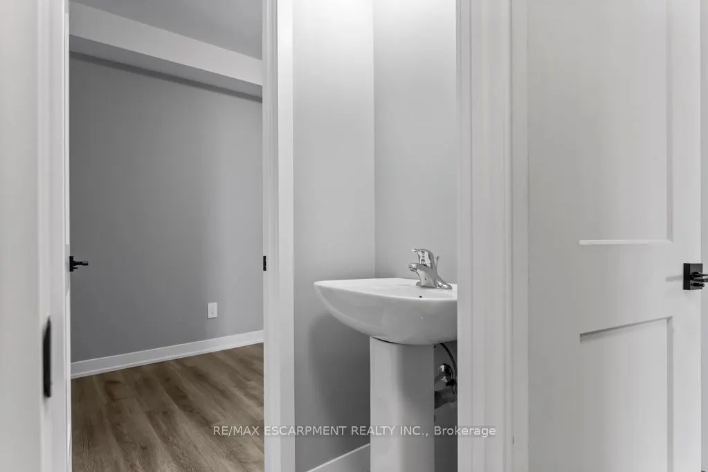 5002 King Street, #309