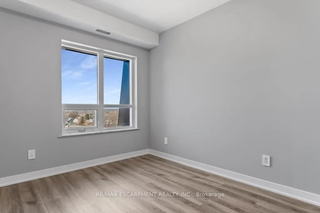 5002 King Street, #309