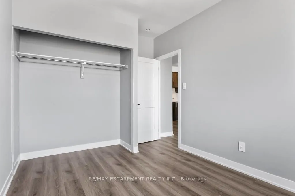 5002 King Street, #309
