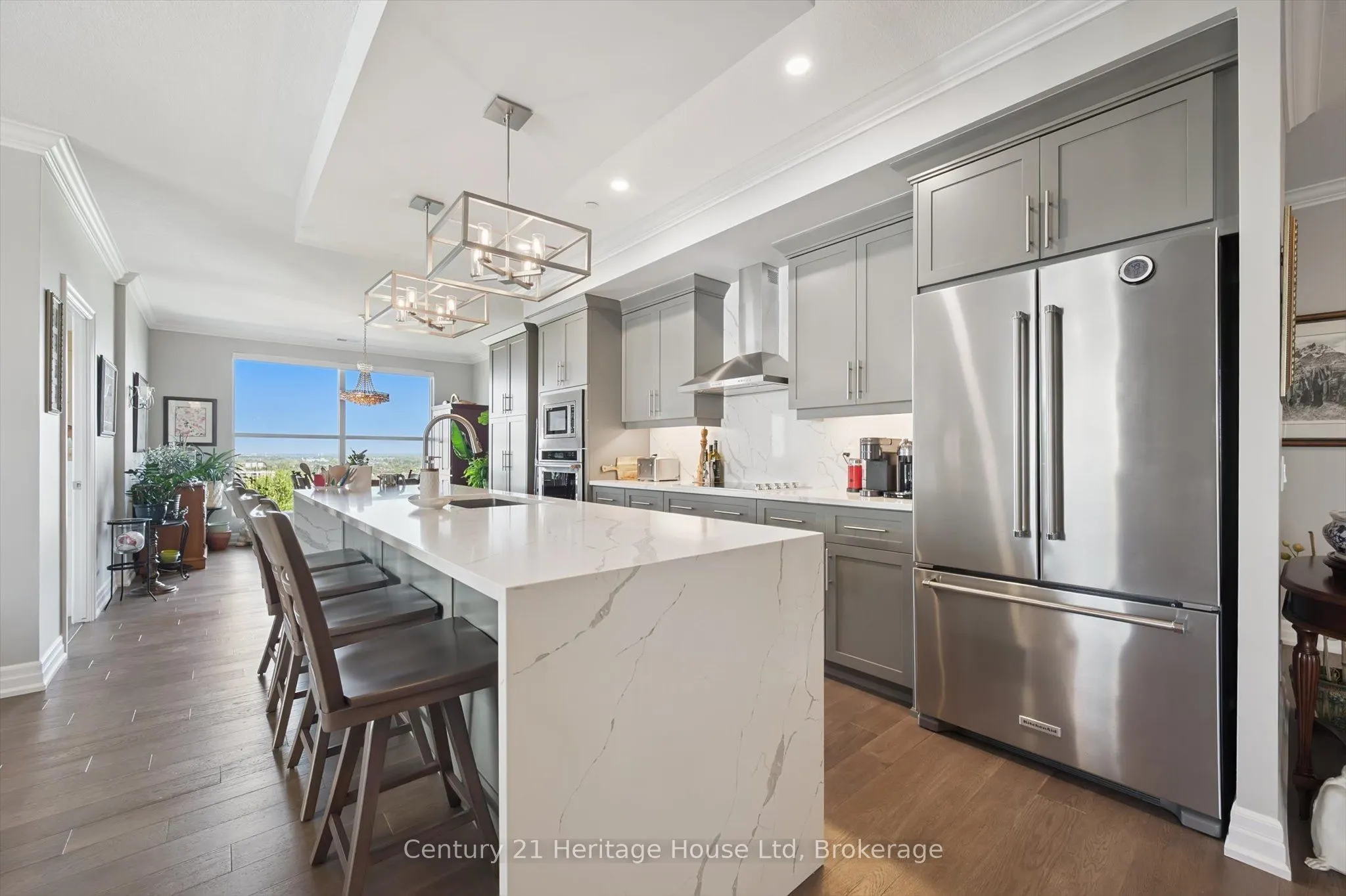 1880 Gordon Street, #705
