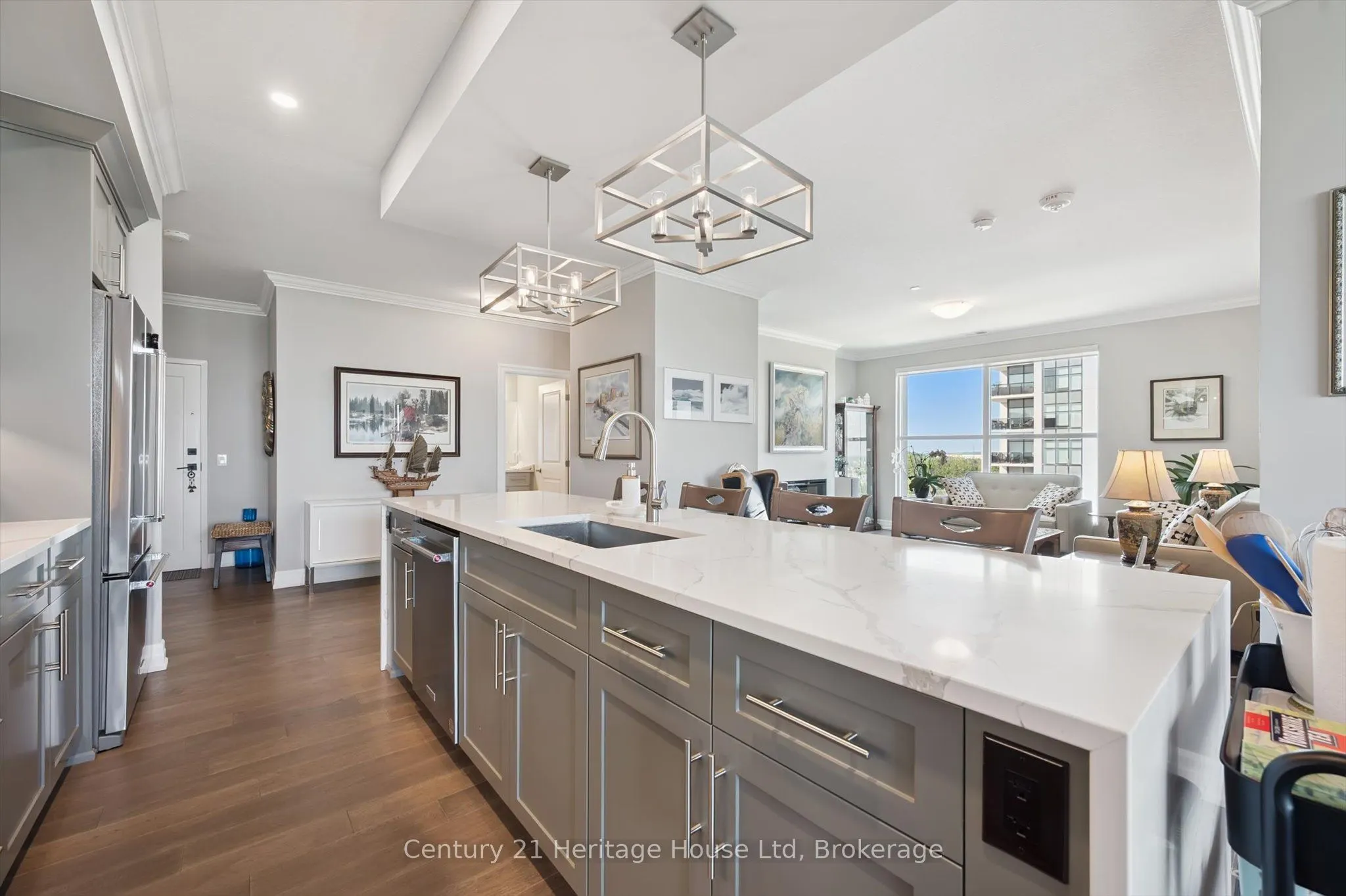 1880 Gordon Street, #705