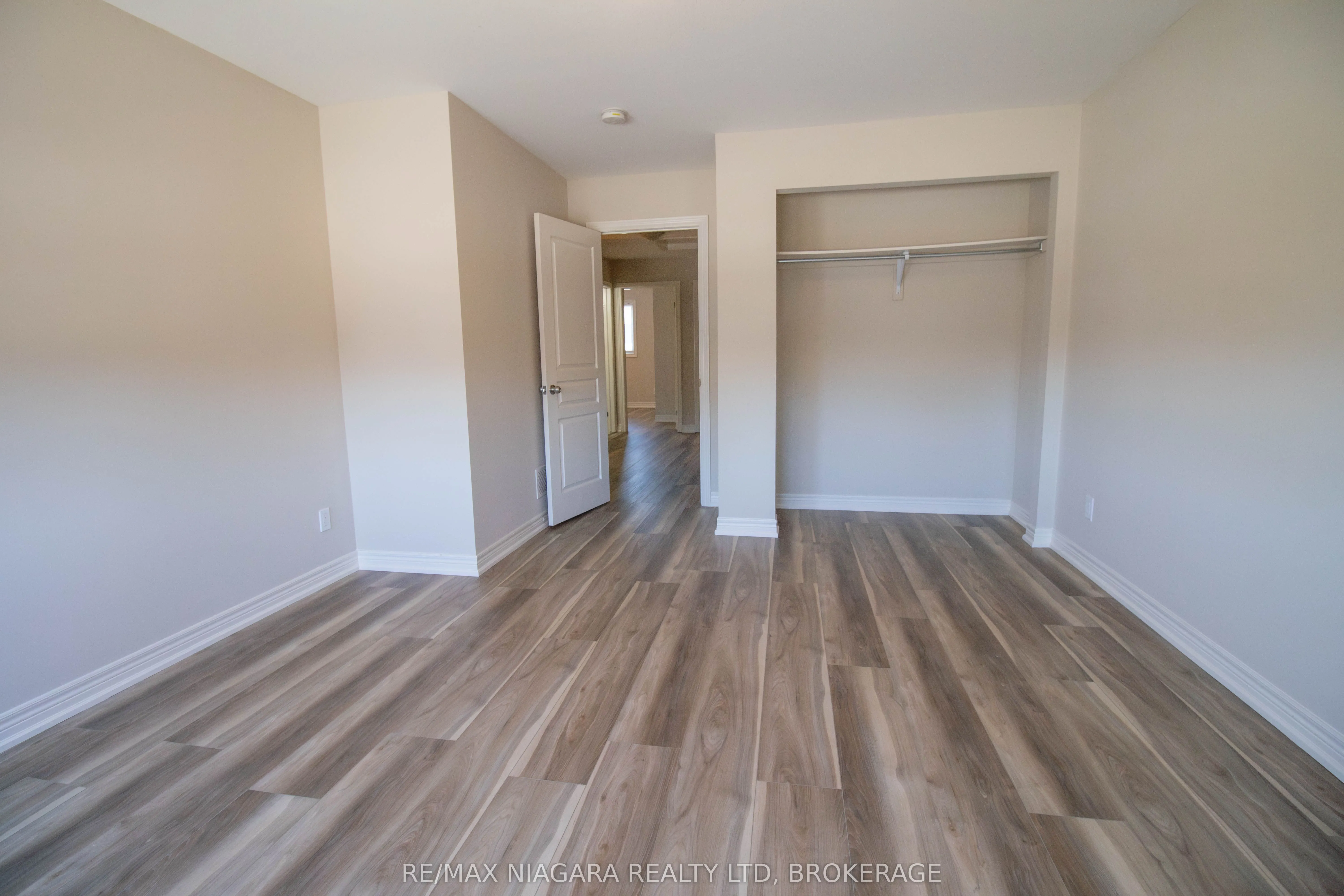 162 Winterberry Boulevard