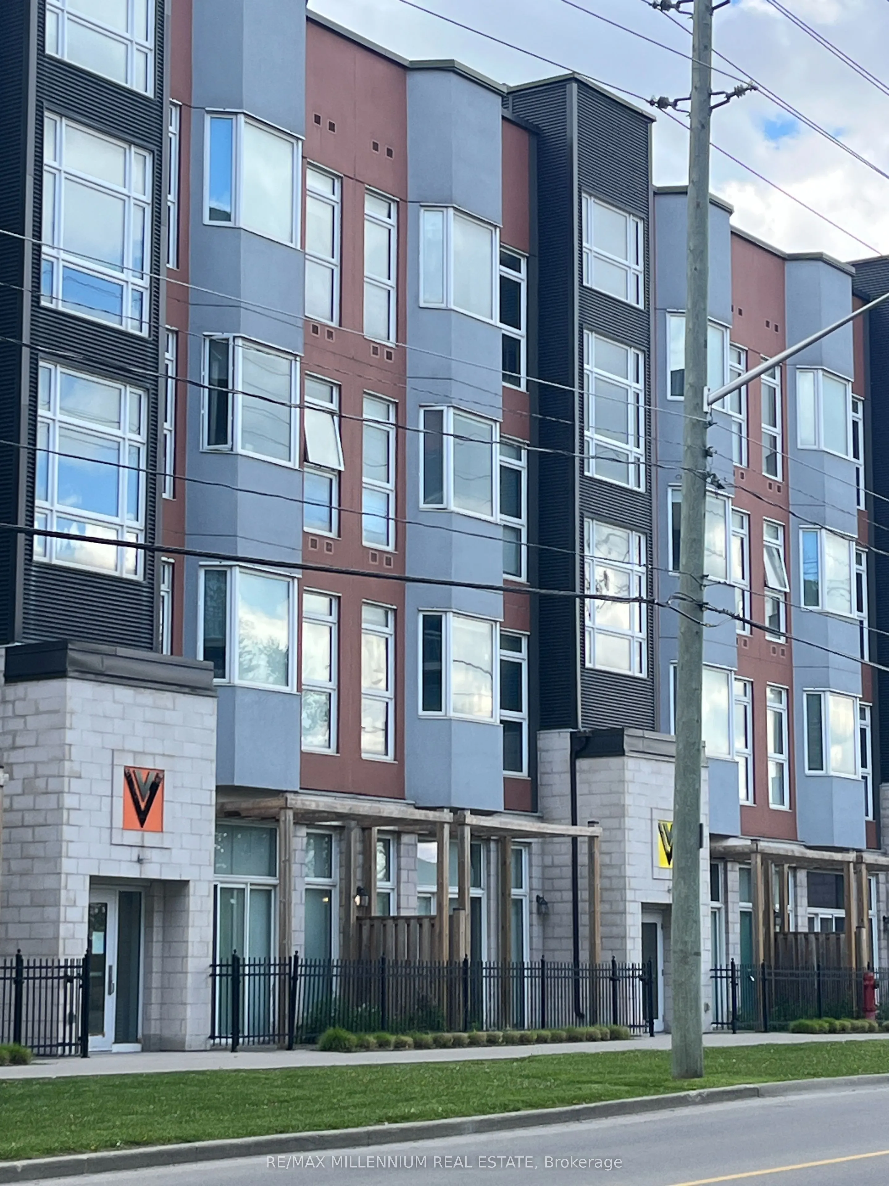 253 Albert Street, #202