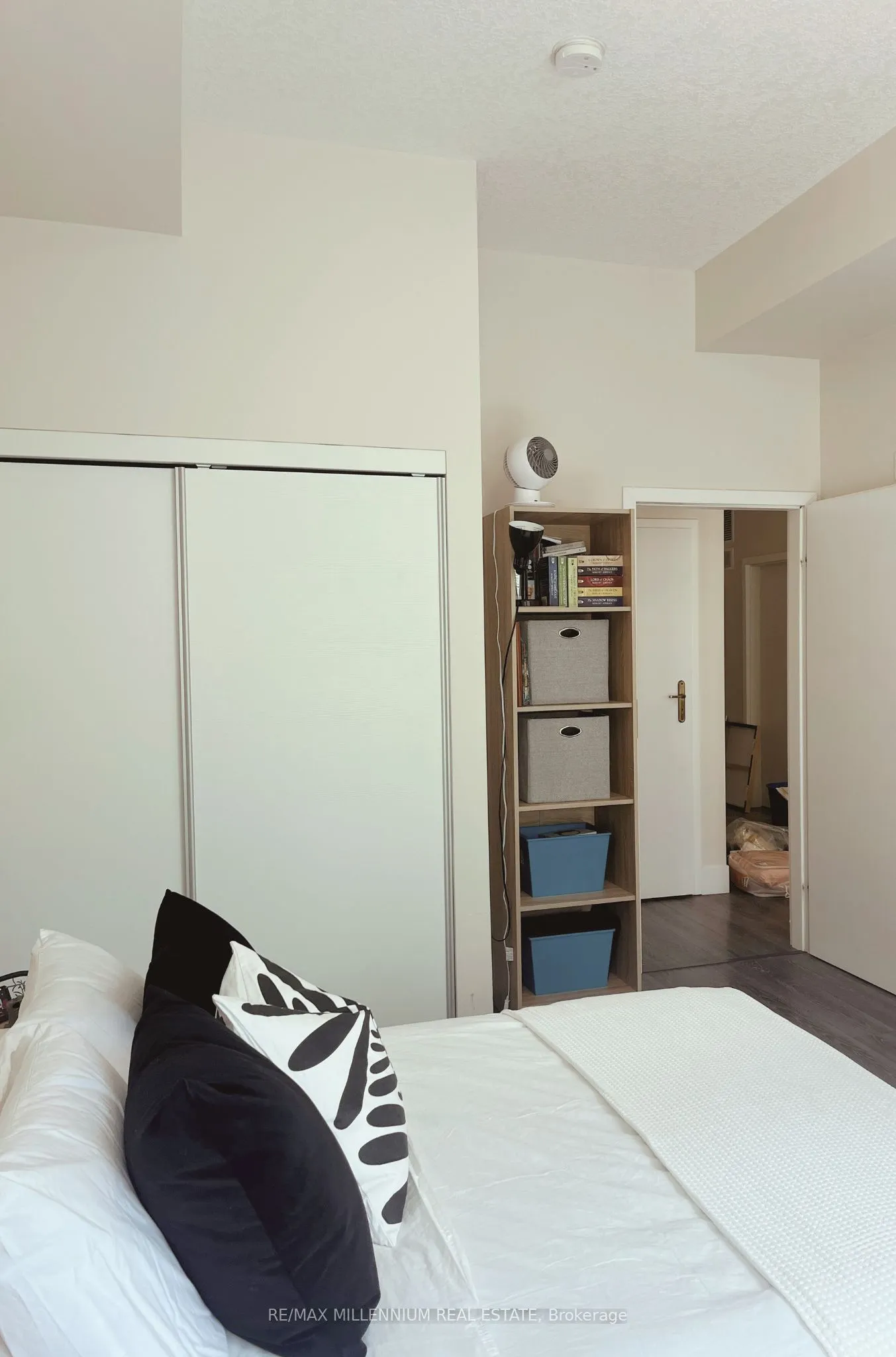 253 Albert Street, #202