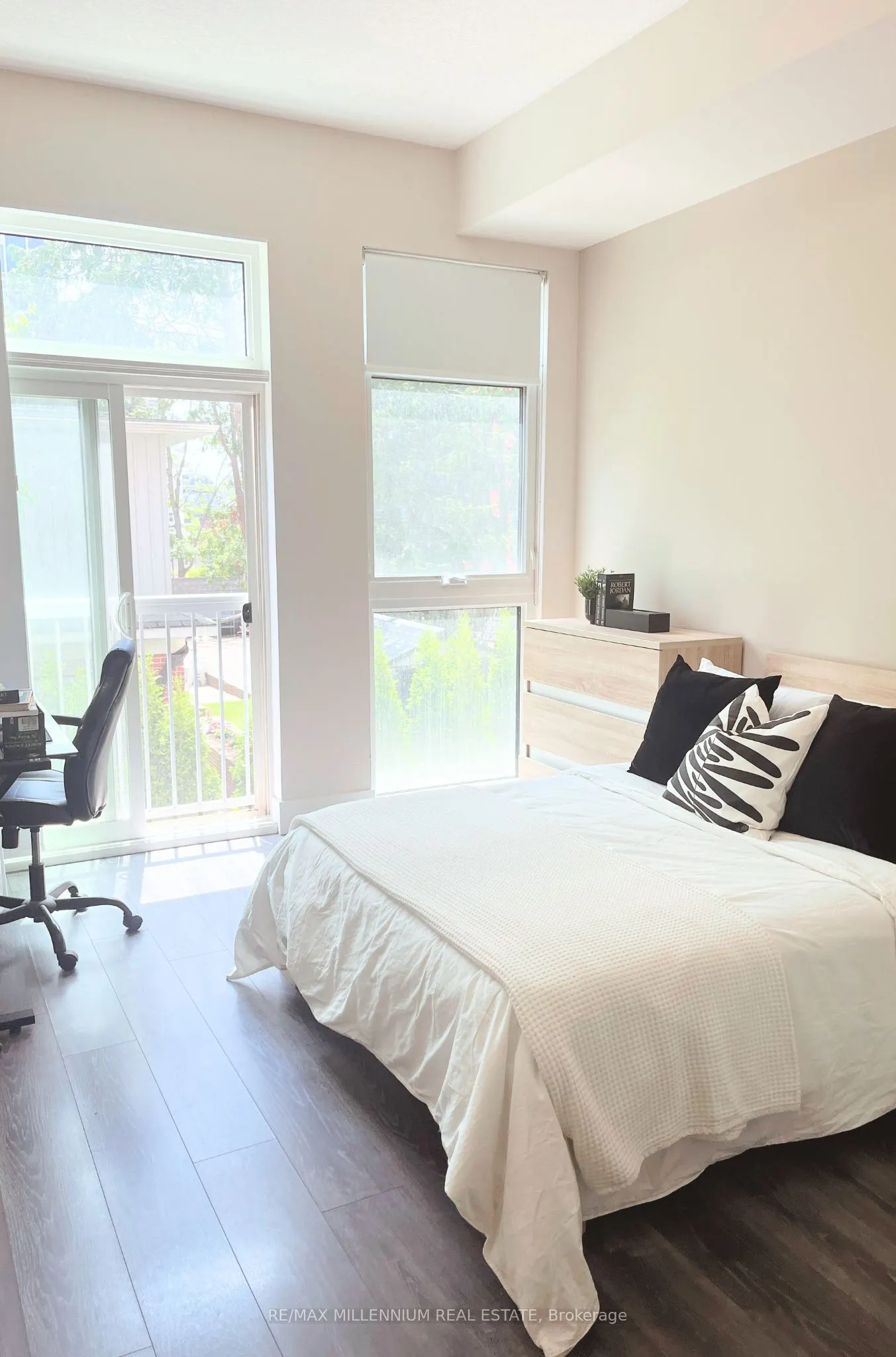 253 Albert Street, #202