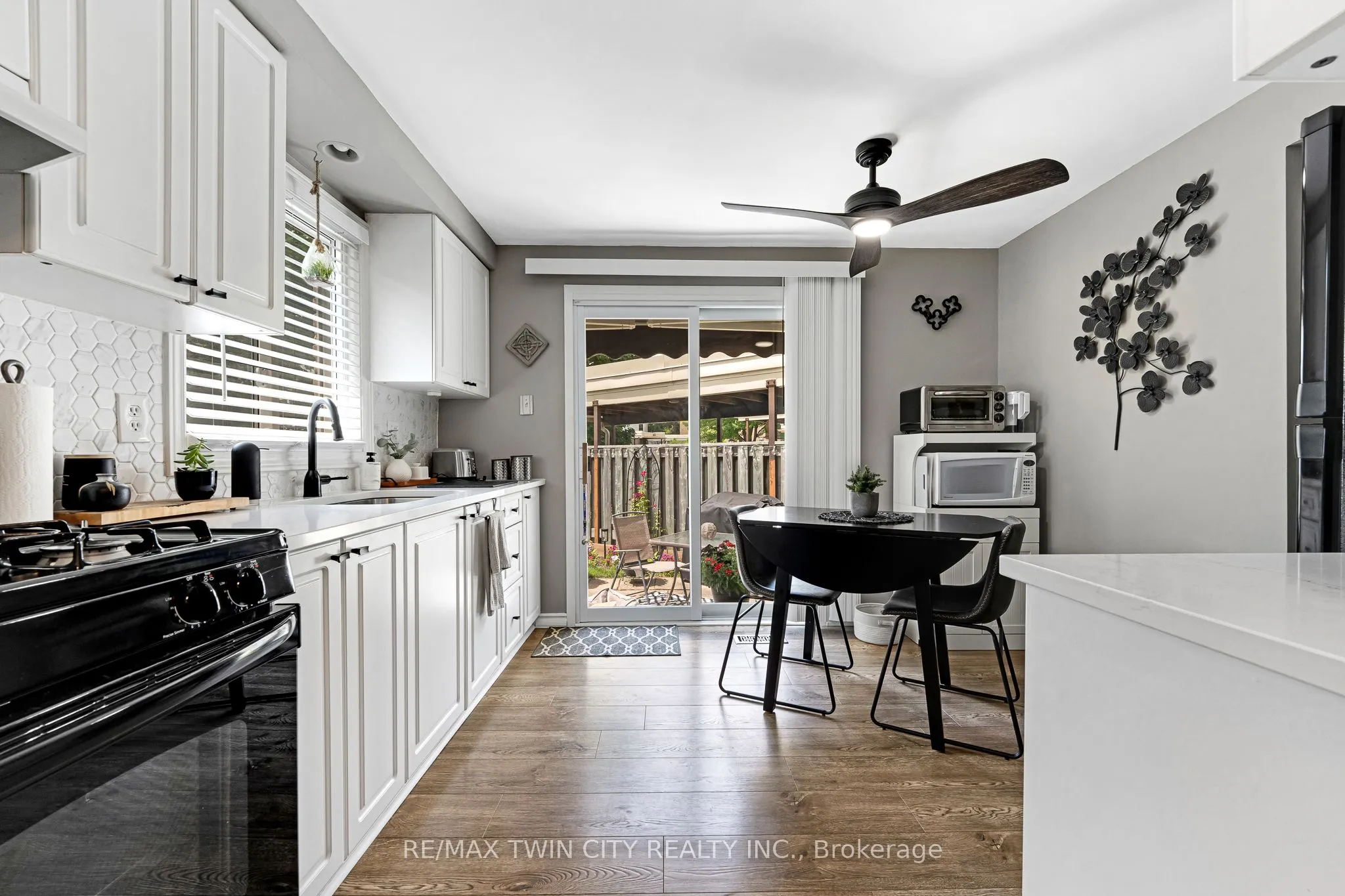 415 Morgan Avenue #15