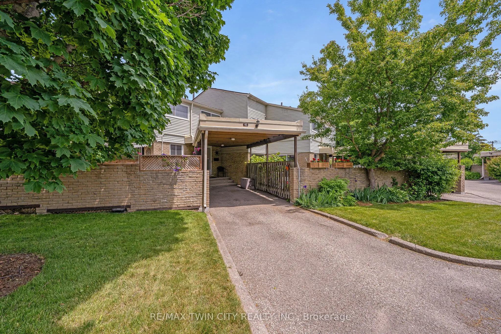 415 Morgan Avenue #15