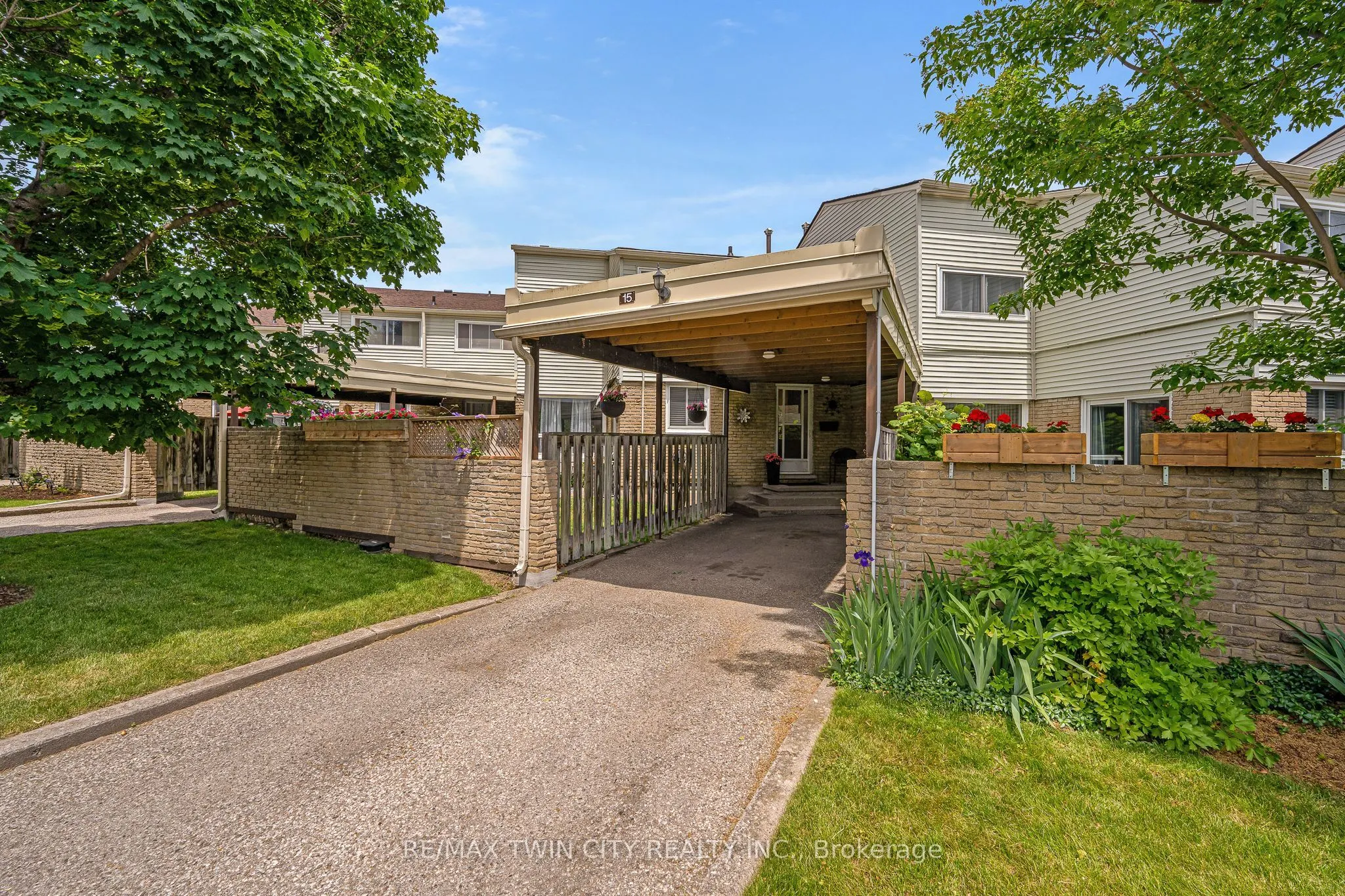 415 Morgan Avenue #15