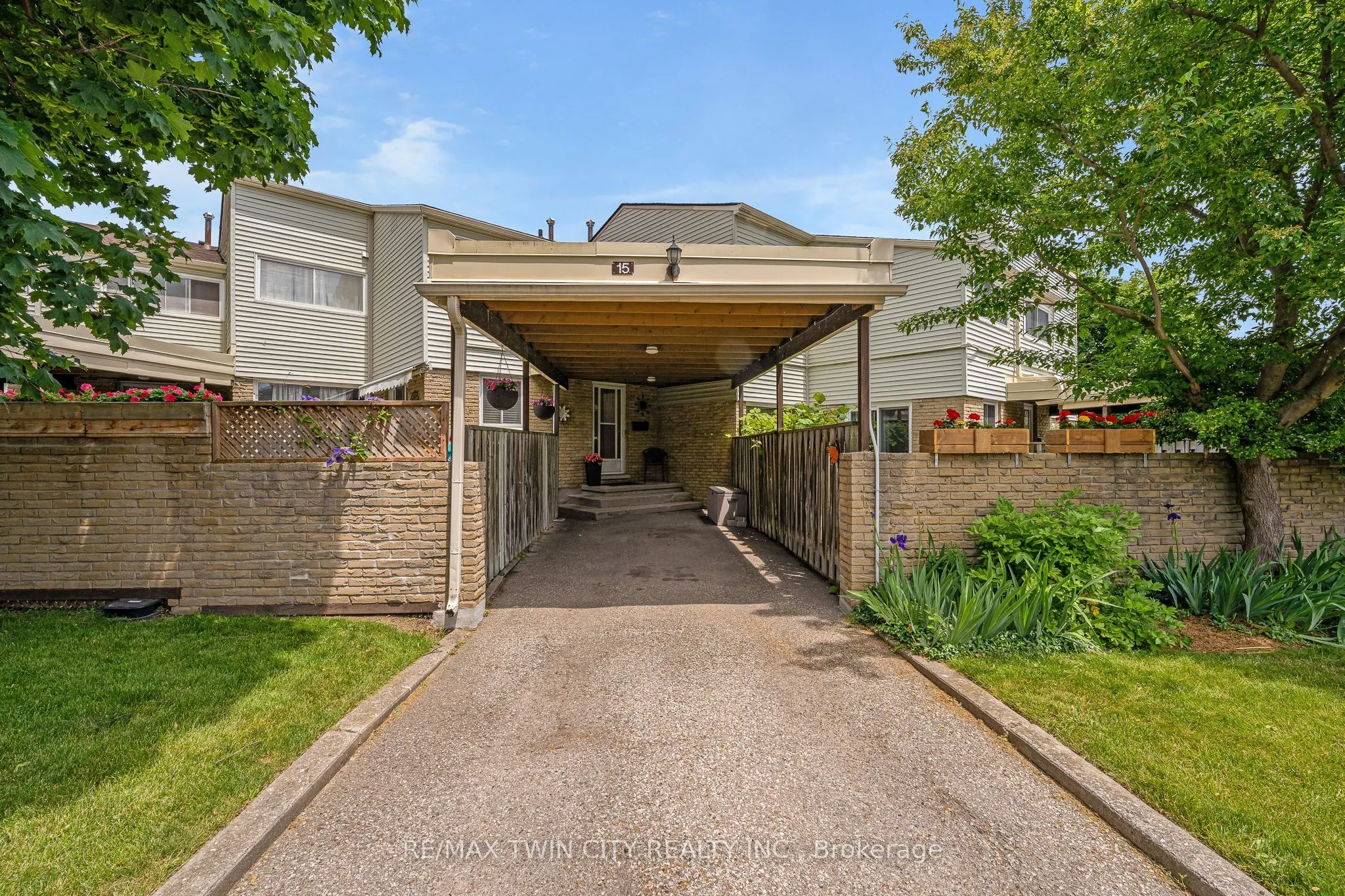 415 Morgan Avenue #15