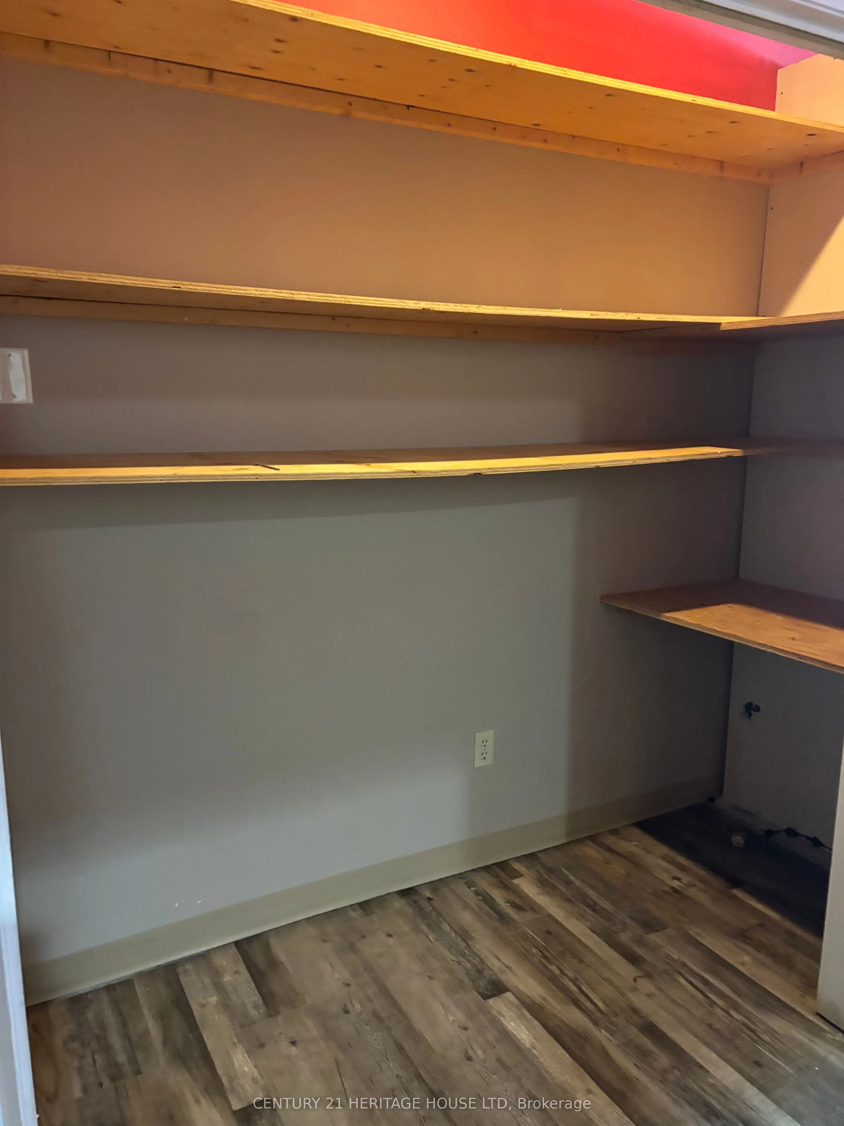 184 Sunset Drive S, #2