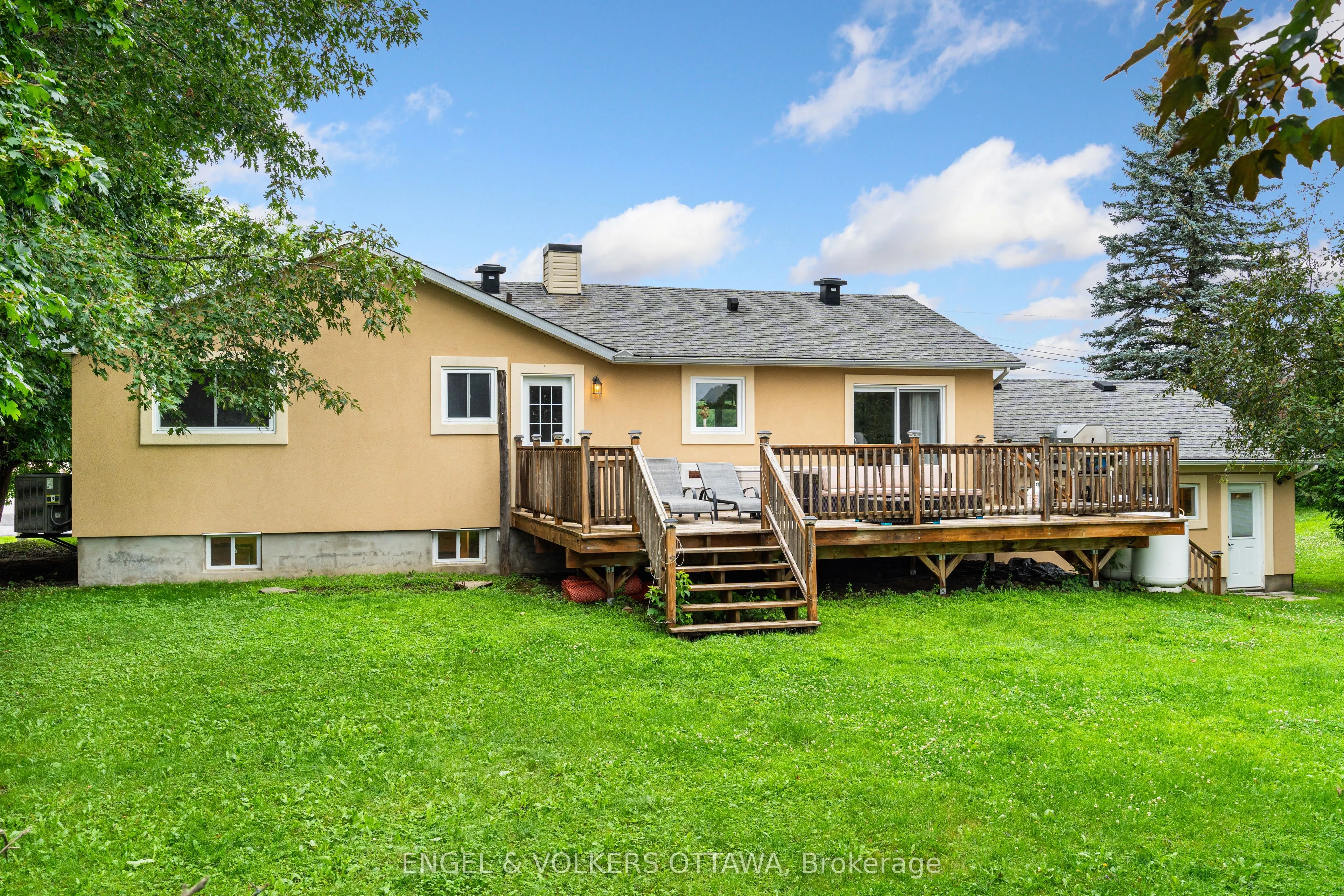 5 Murphy Court
