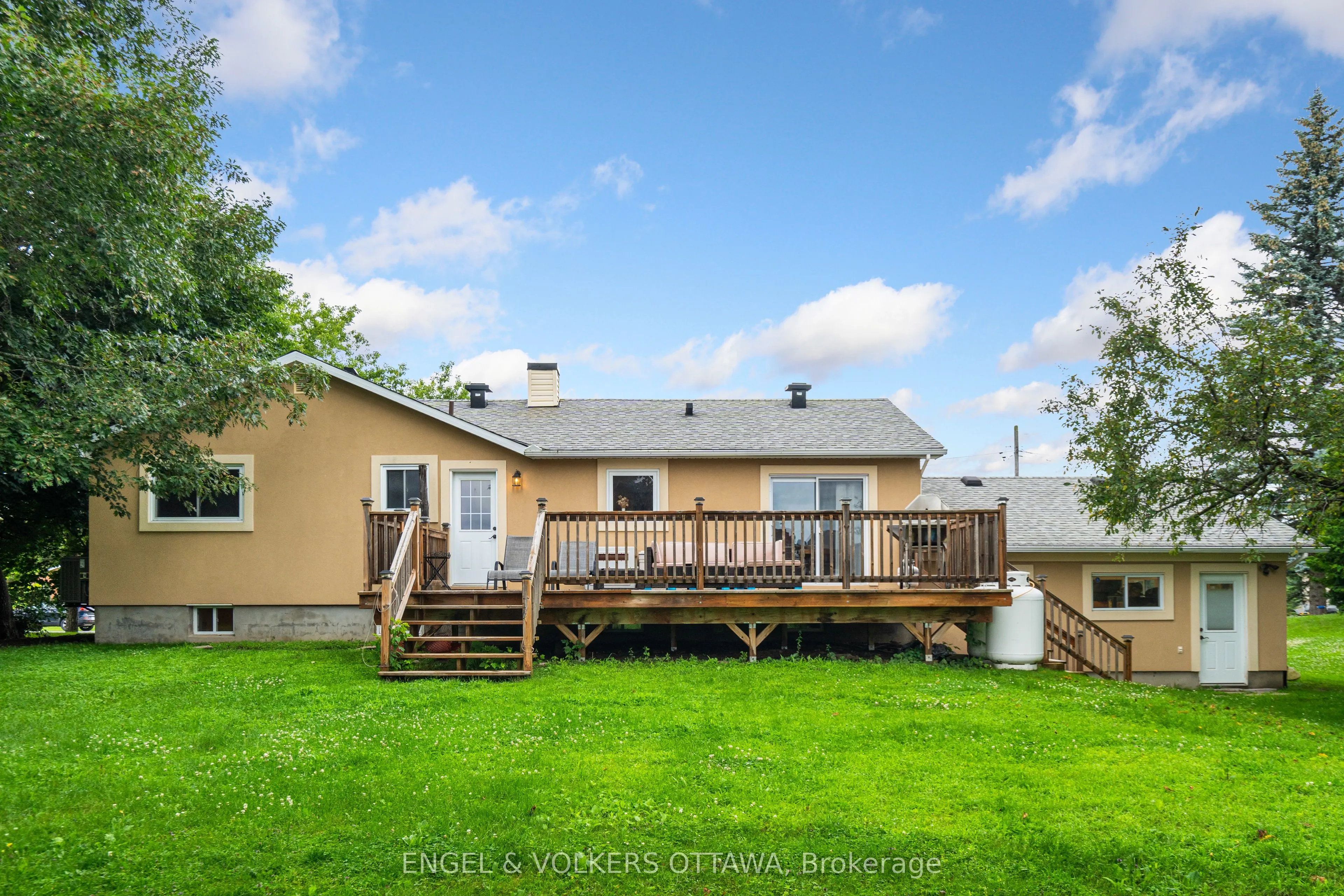 5 Murphy Court