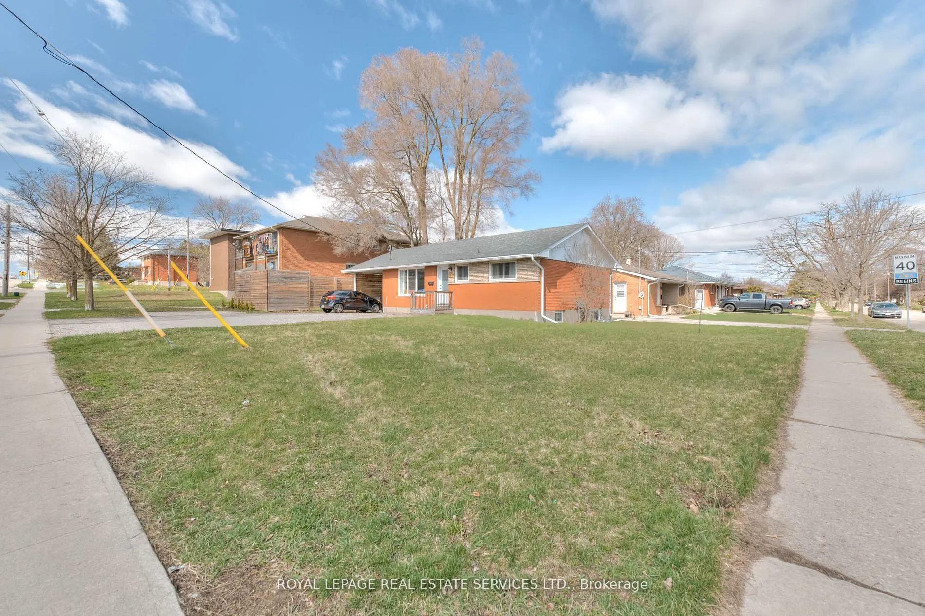484 Speedvale Avenue E
