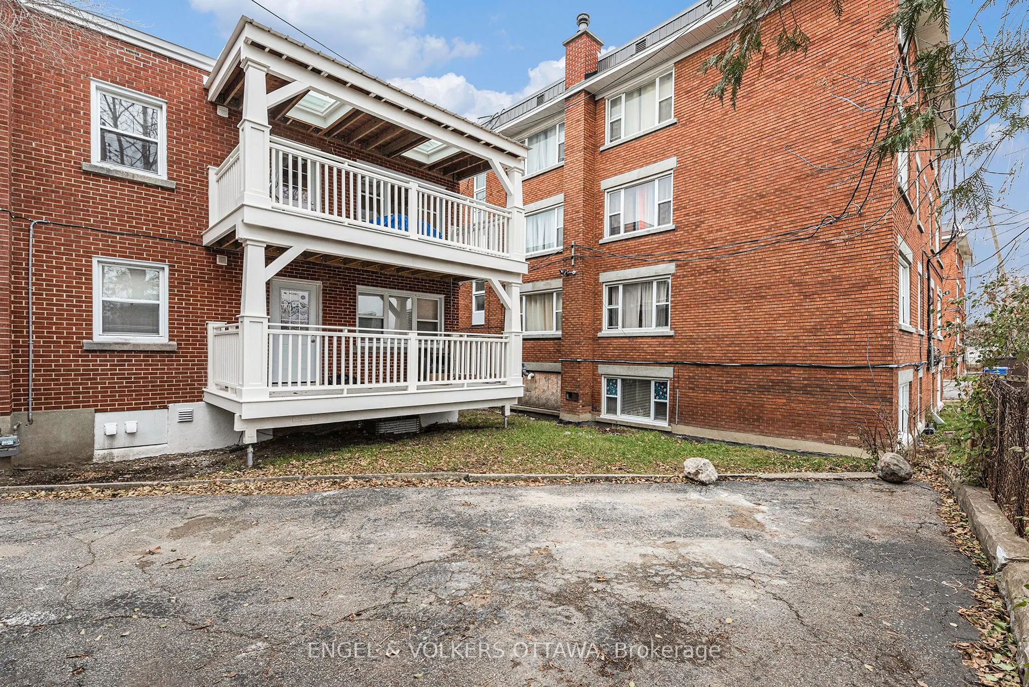 340 Lacasse Avenue