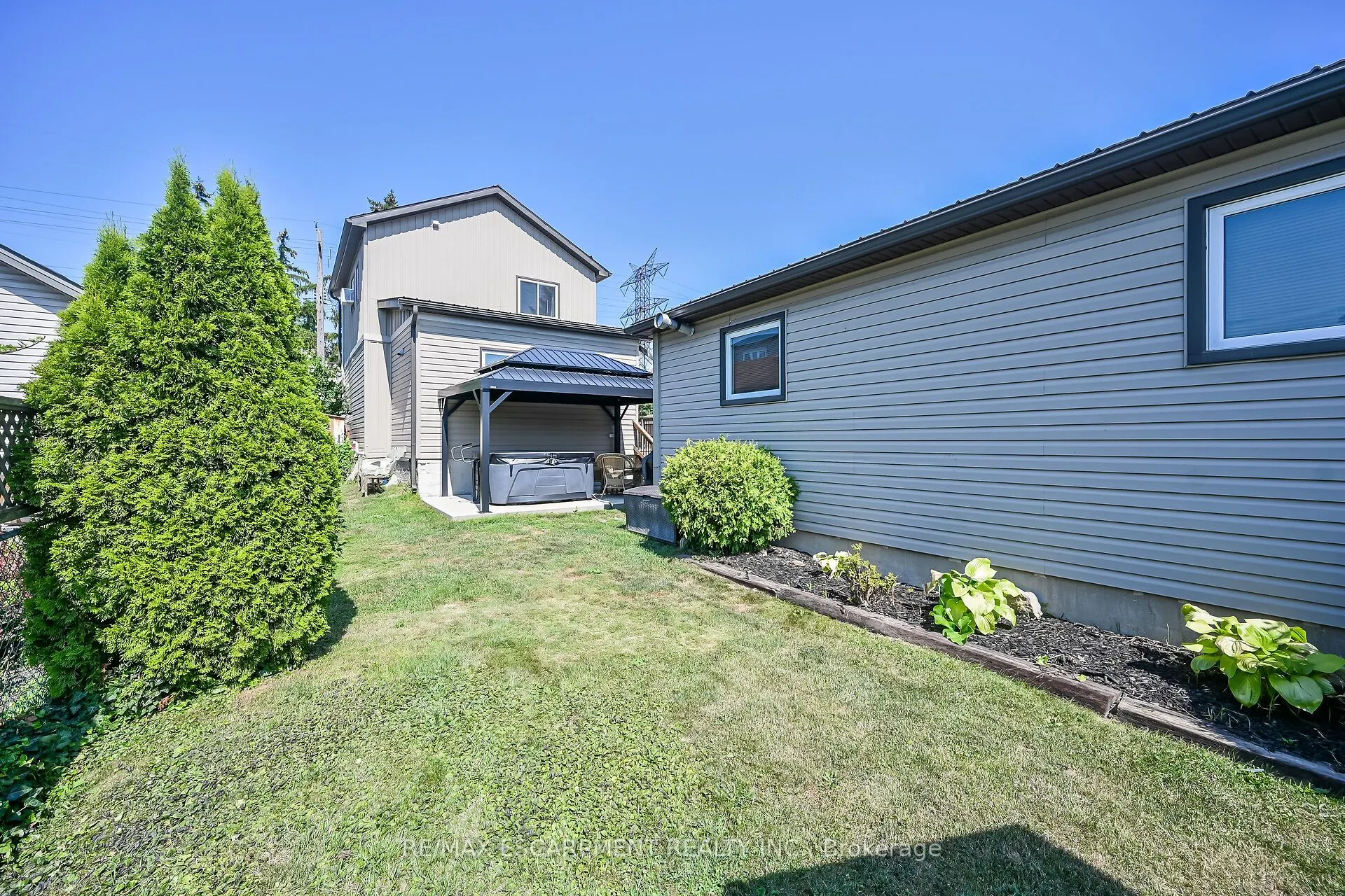 533 Cochrane Road