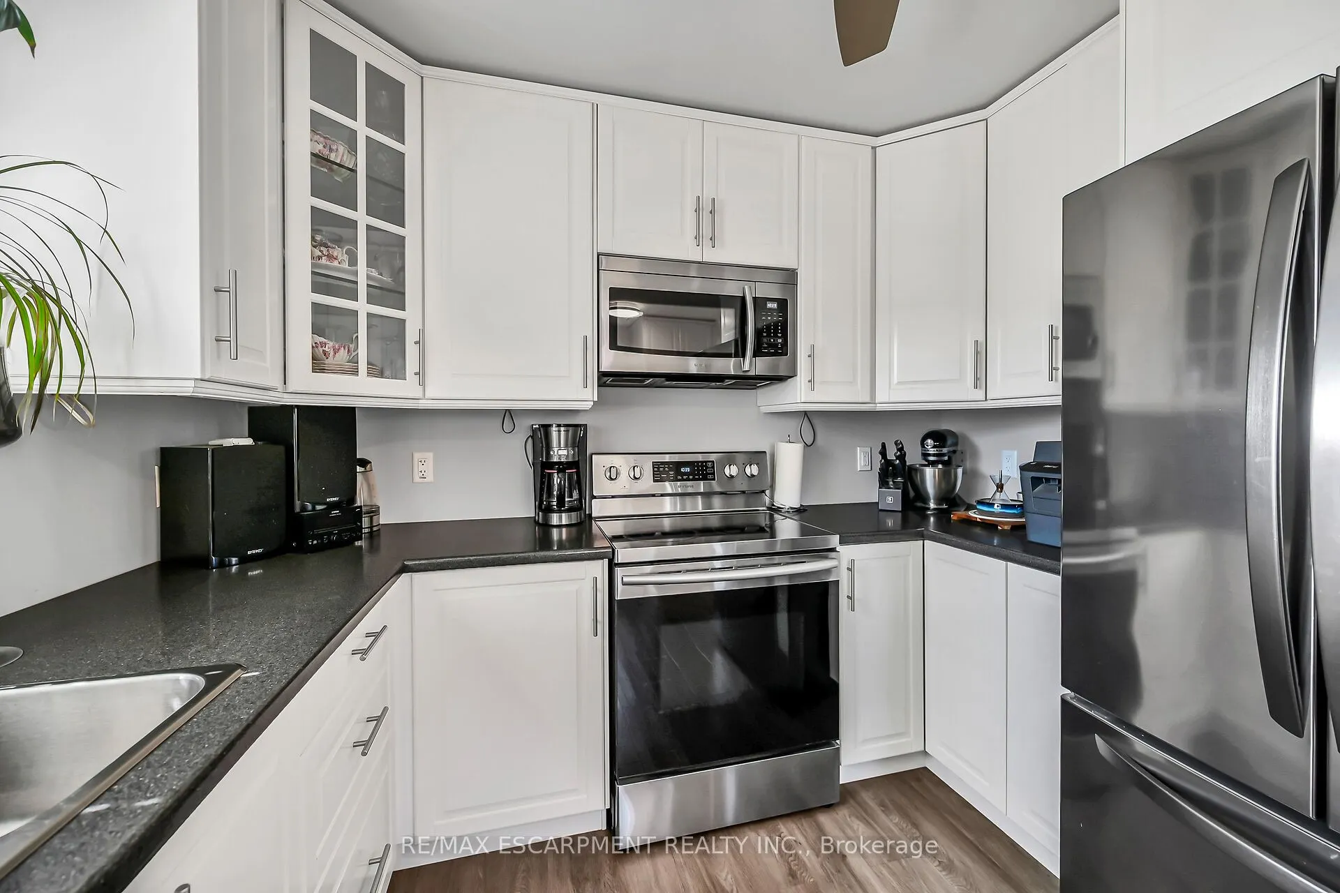 533 Cochrane Road