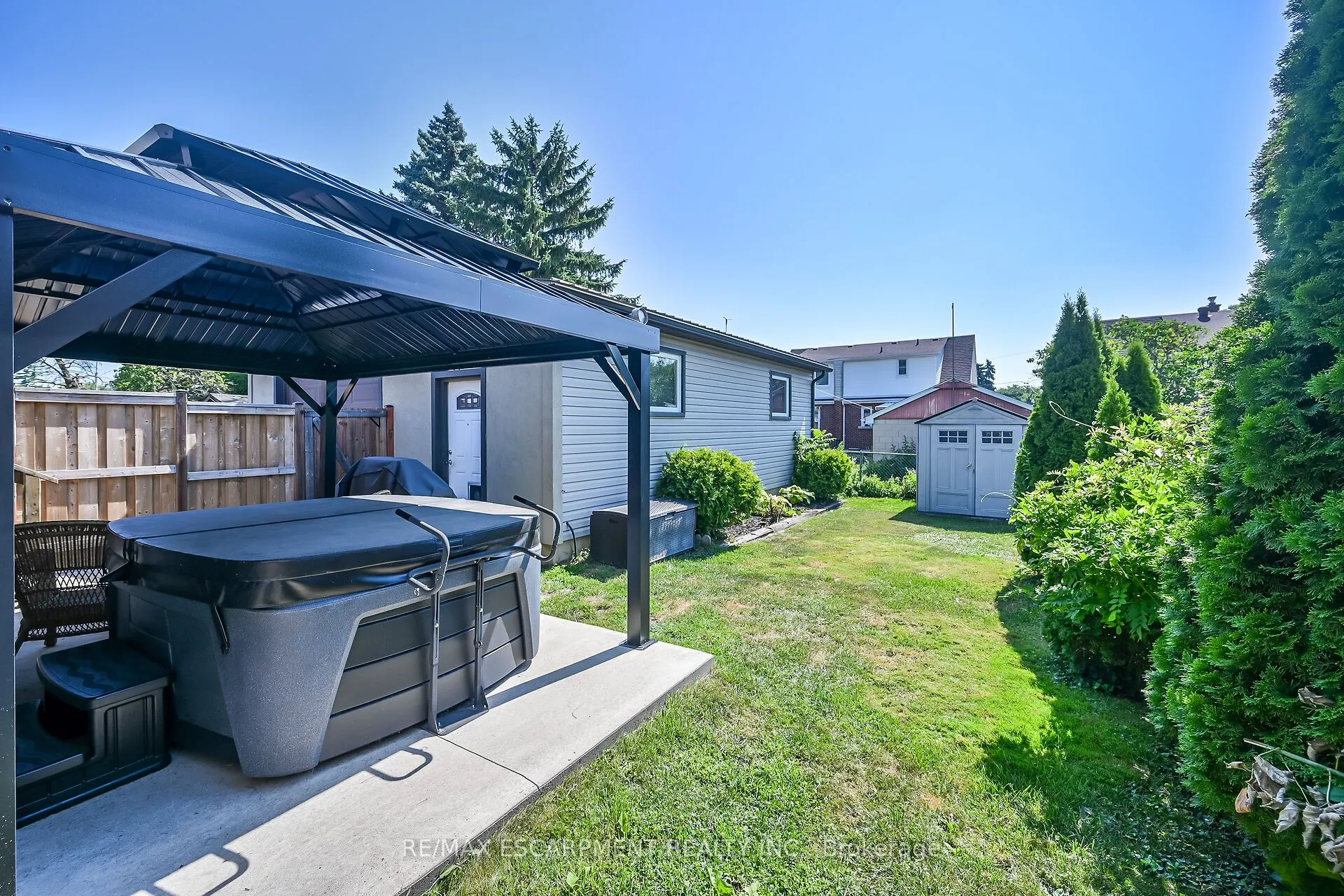 533 Cochrane Road