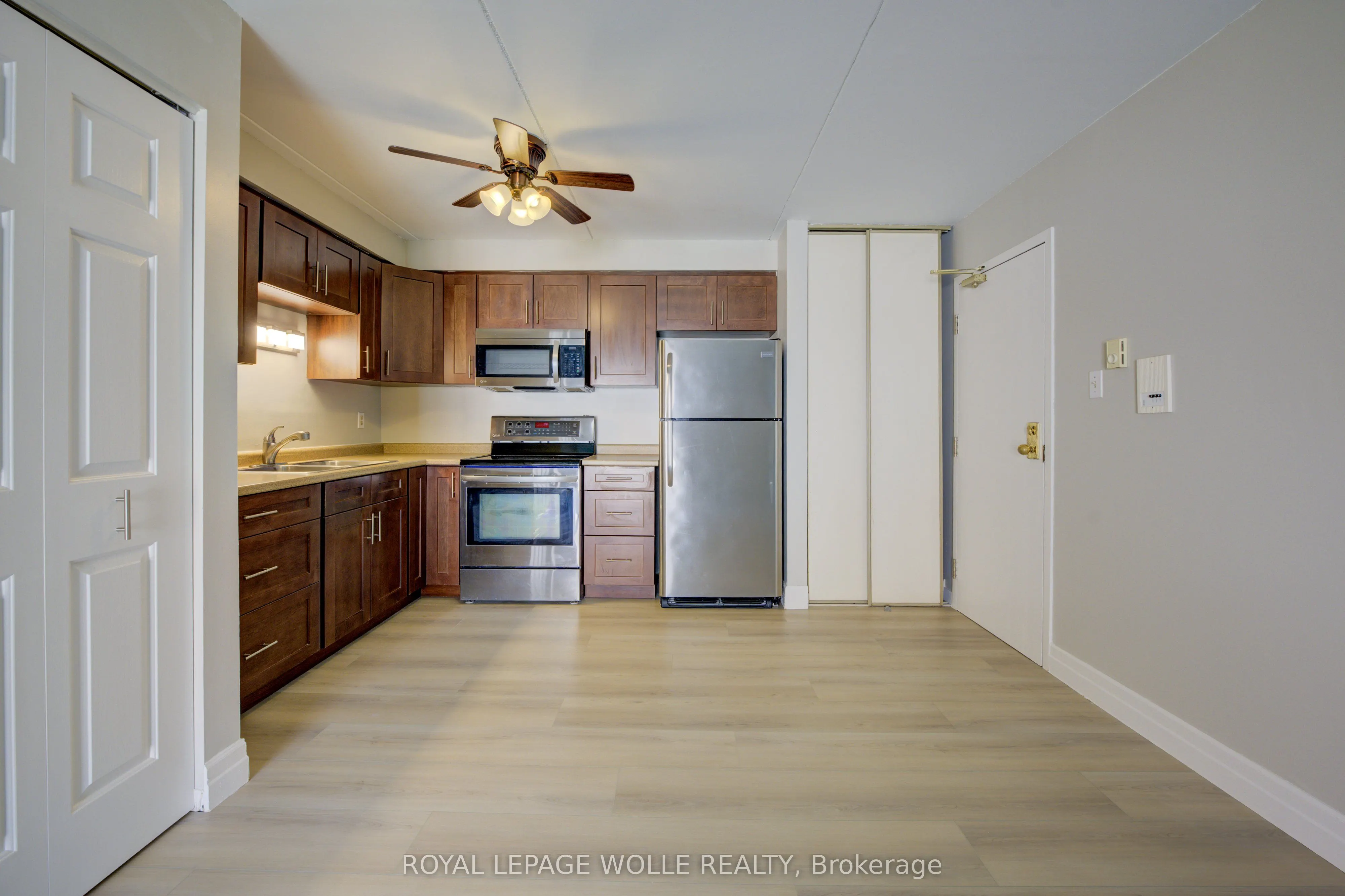 329 Northlake Drive, #7