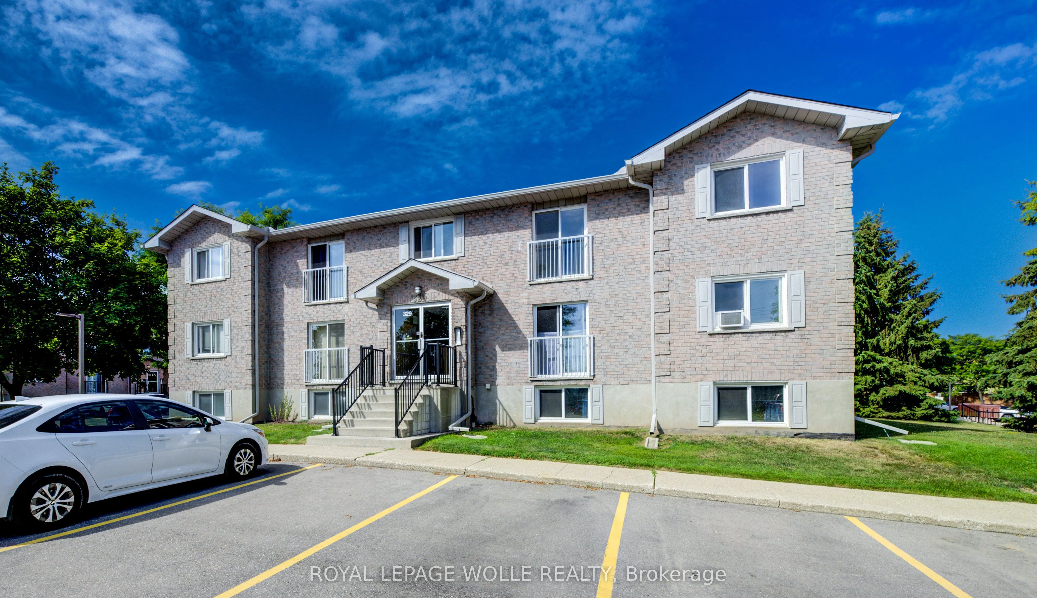 329 Northlake Drive, #7