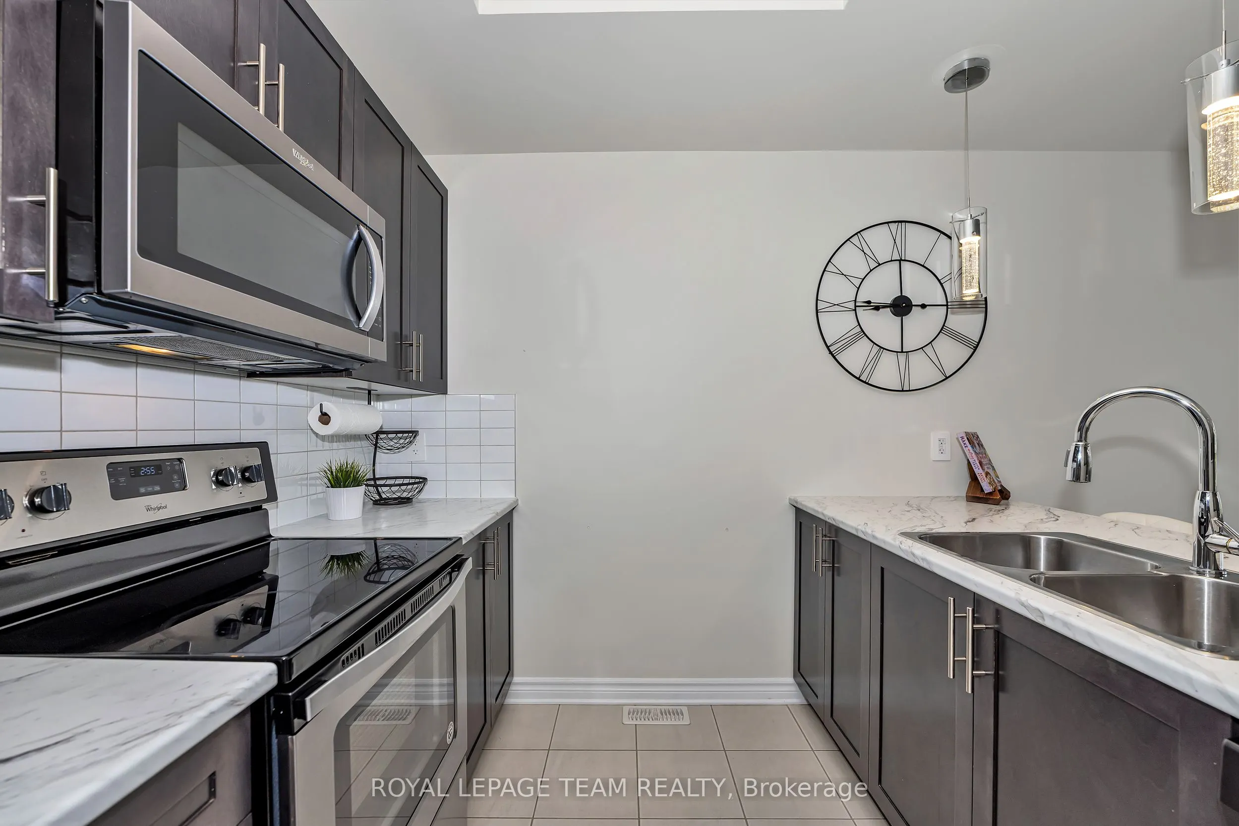 887 Kilbirnie Drive