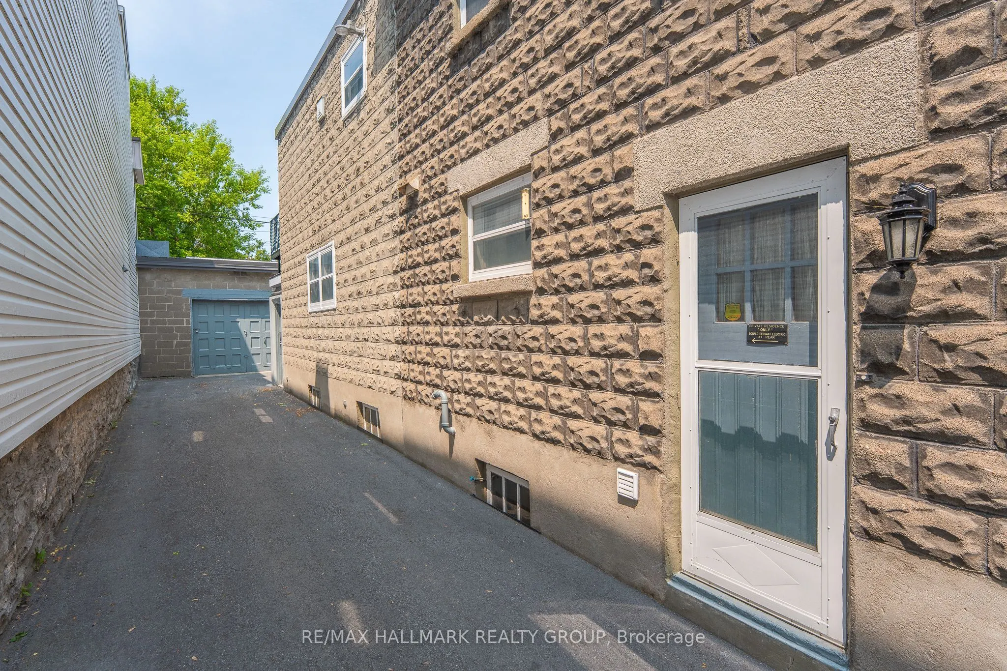 219 Bruyère Street