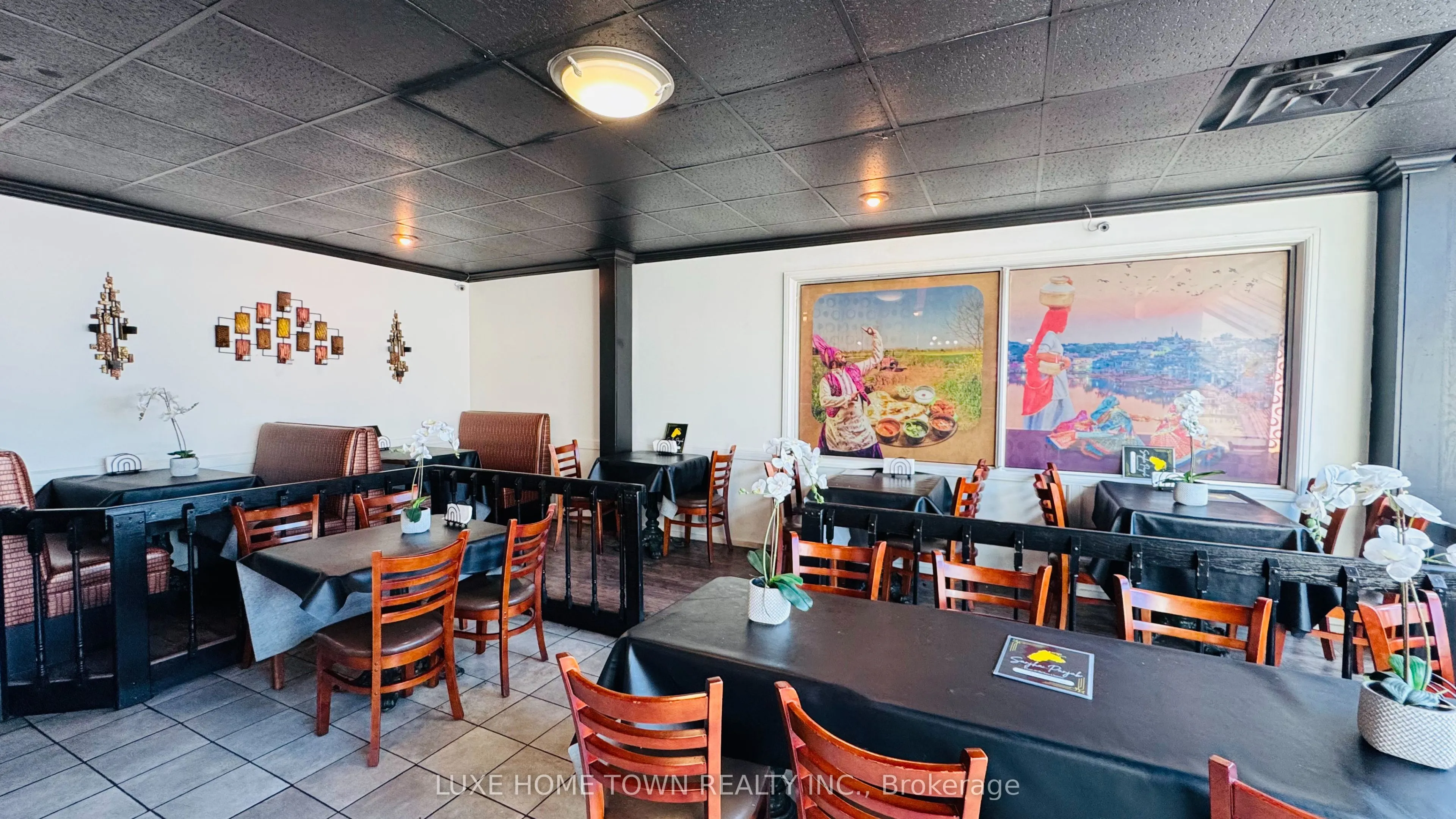 780 Dundas Street, #1