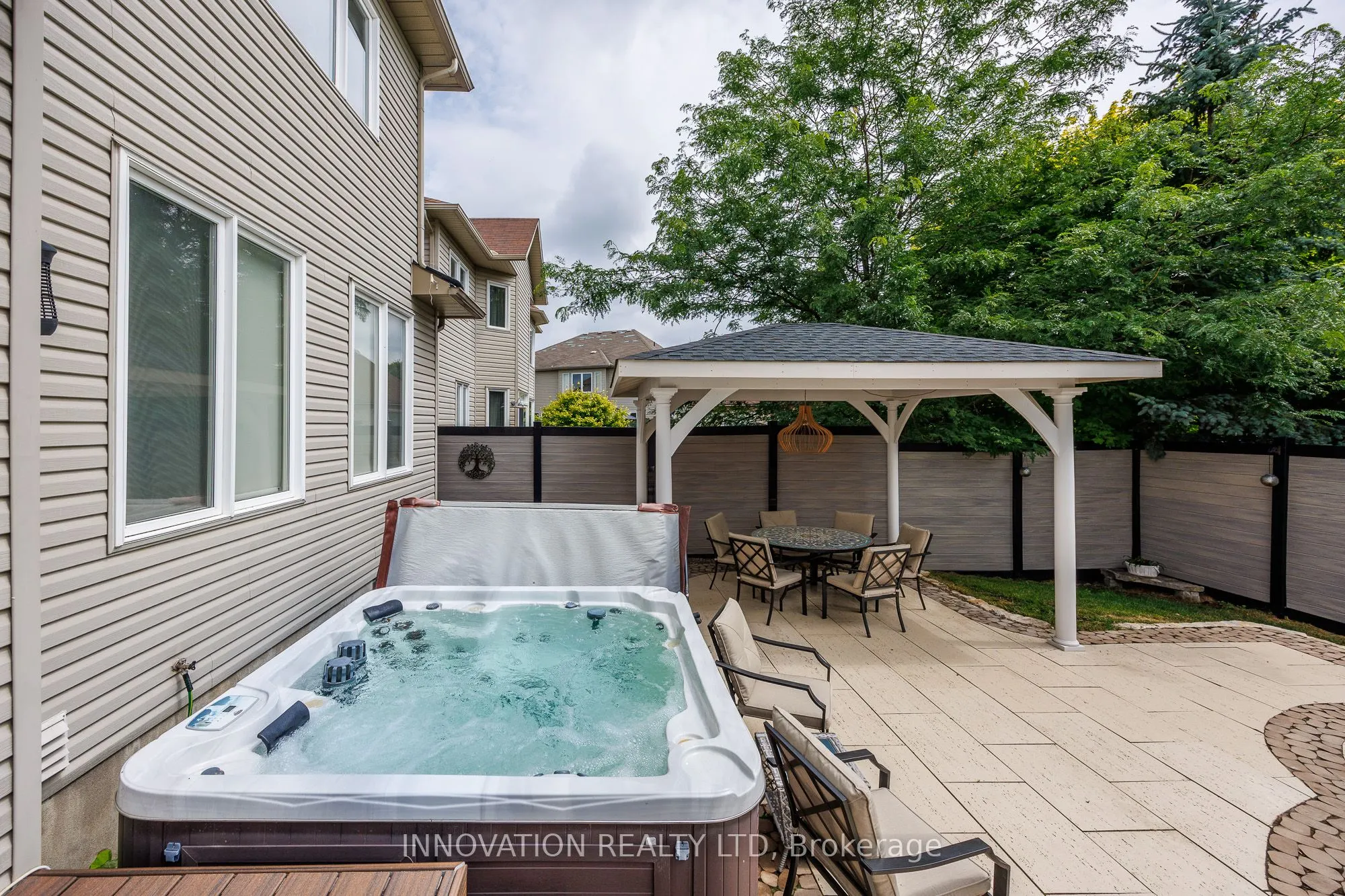 534 Landswood Way