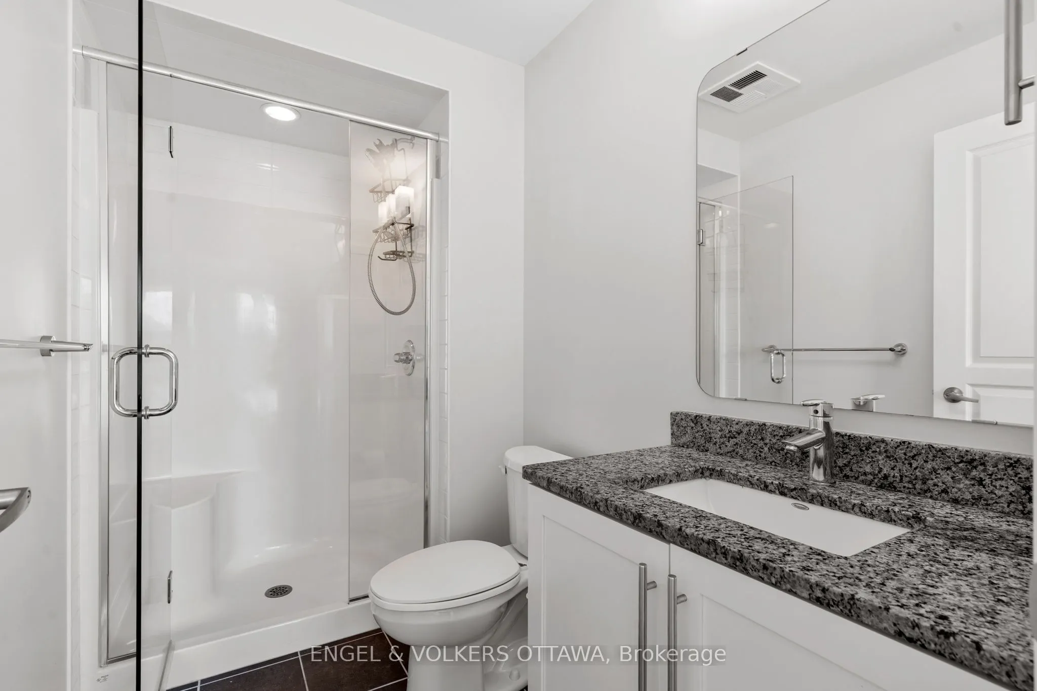238 Besserer Street, #913