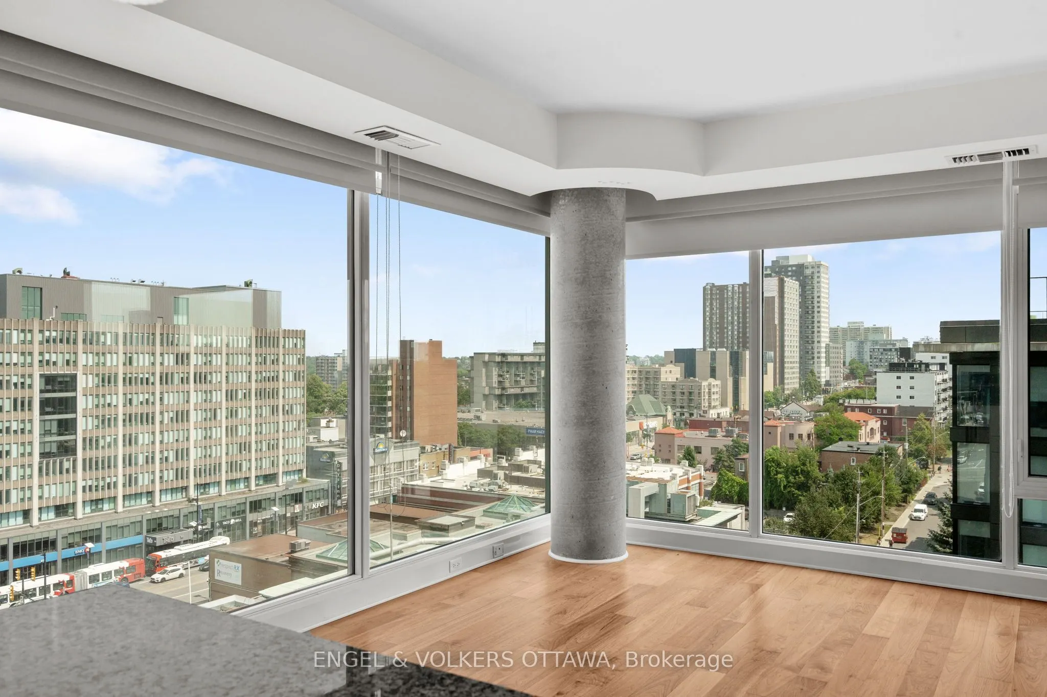 238 Besserer Street, #913