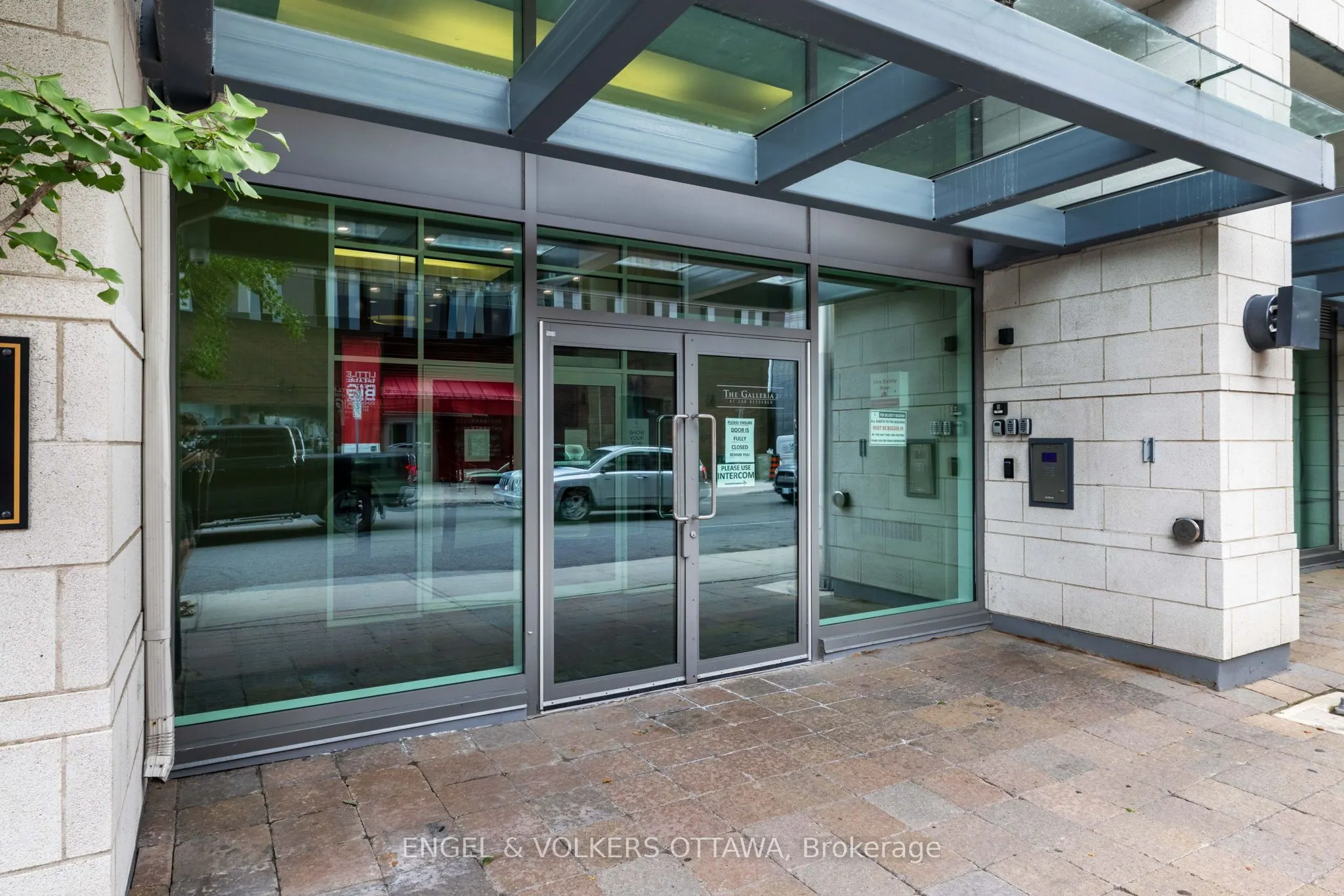 238 Besserer Street, #913