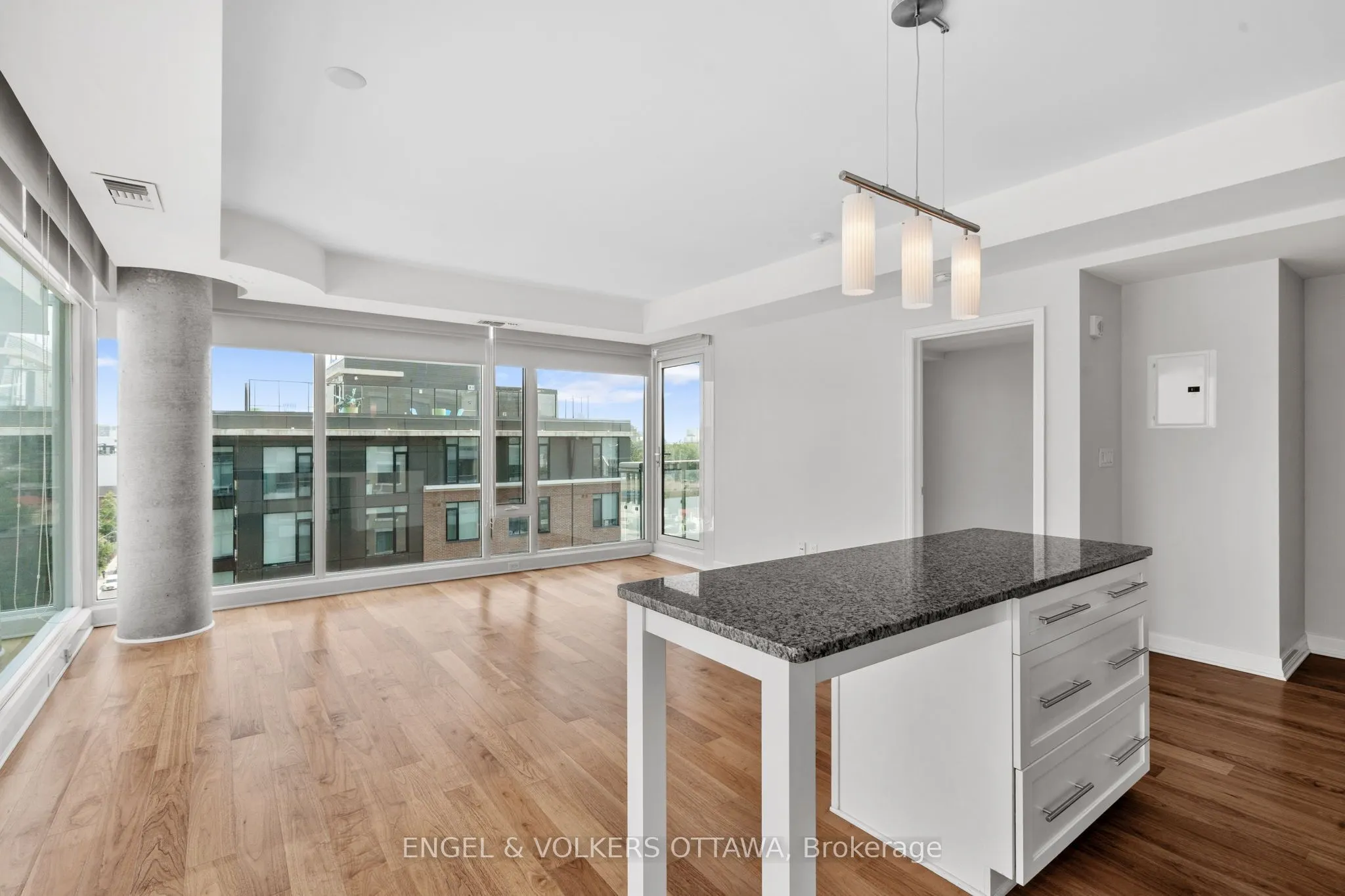 238 Besserer Street, #913