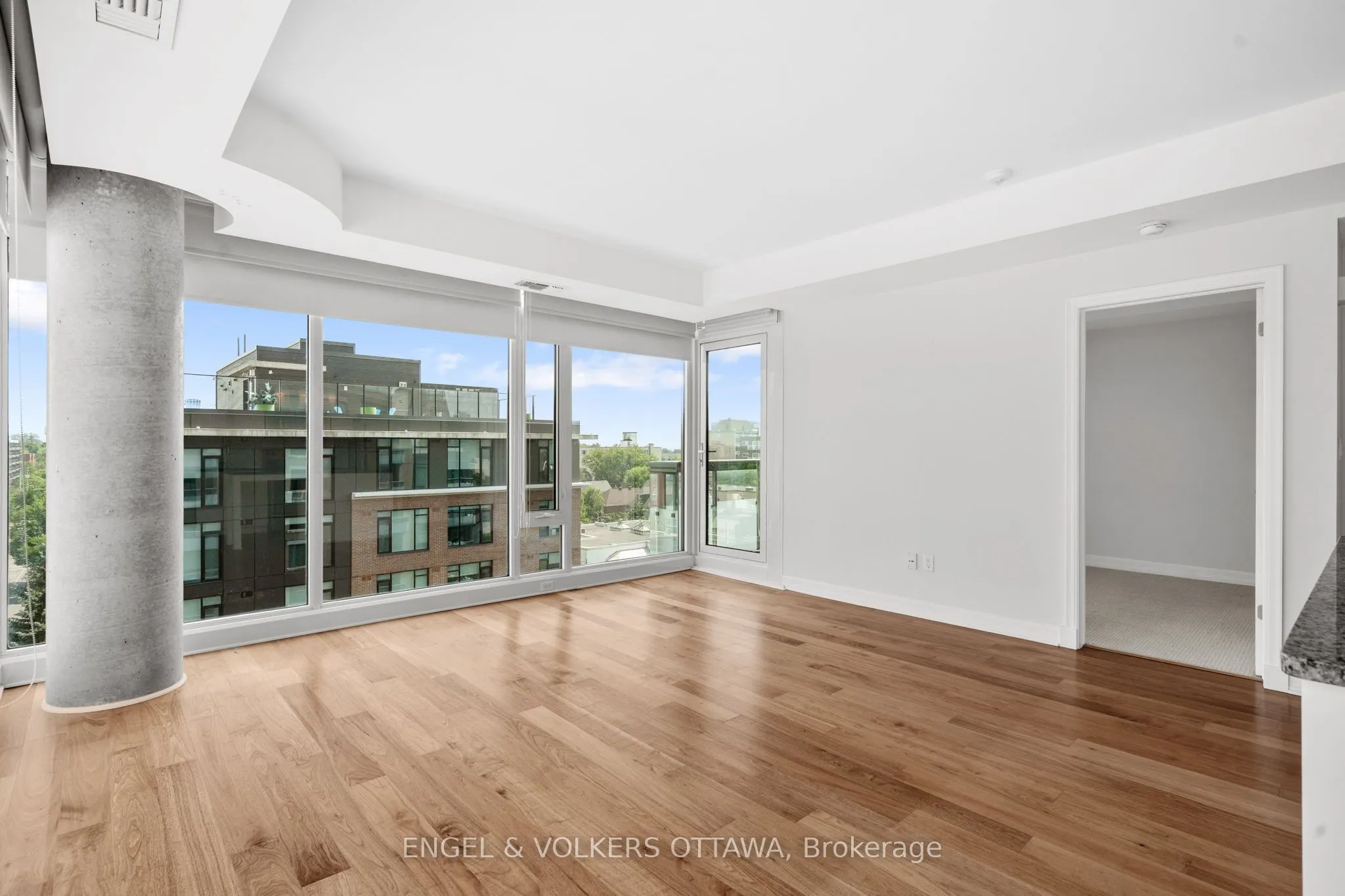 238 Besserer Street, #913