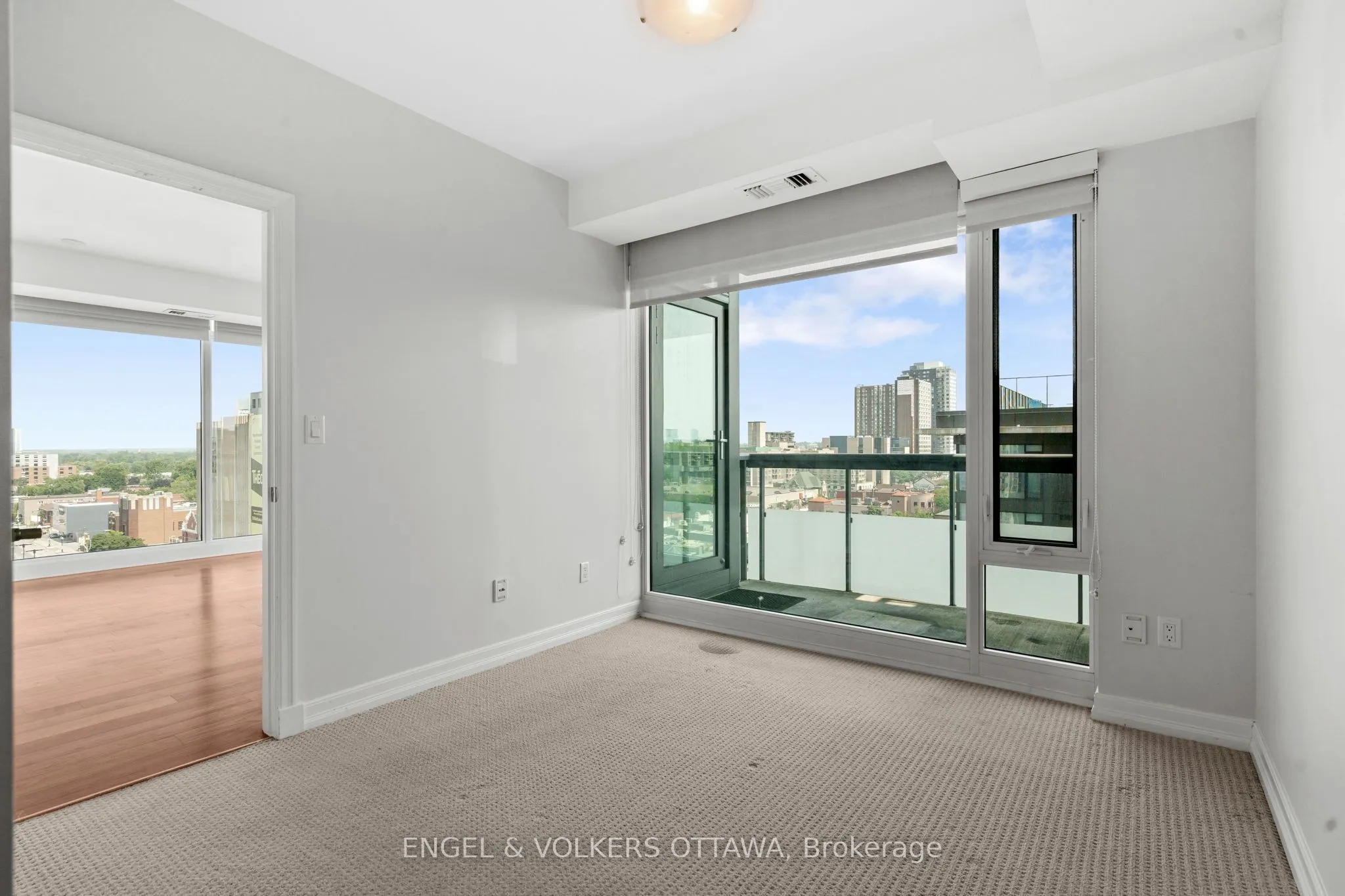 238 Besserer Street, #913