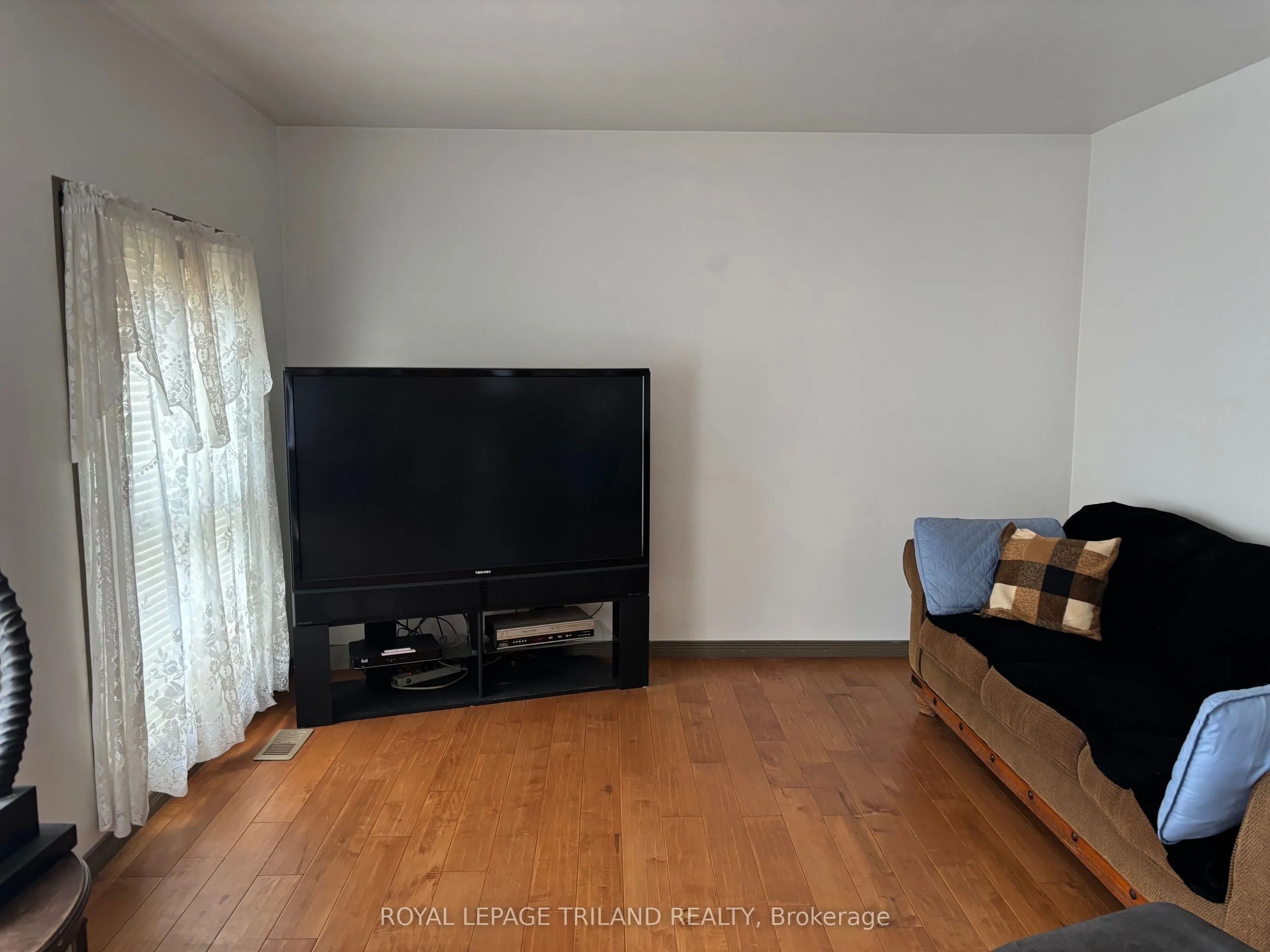 481 Maple Street