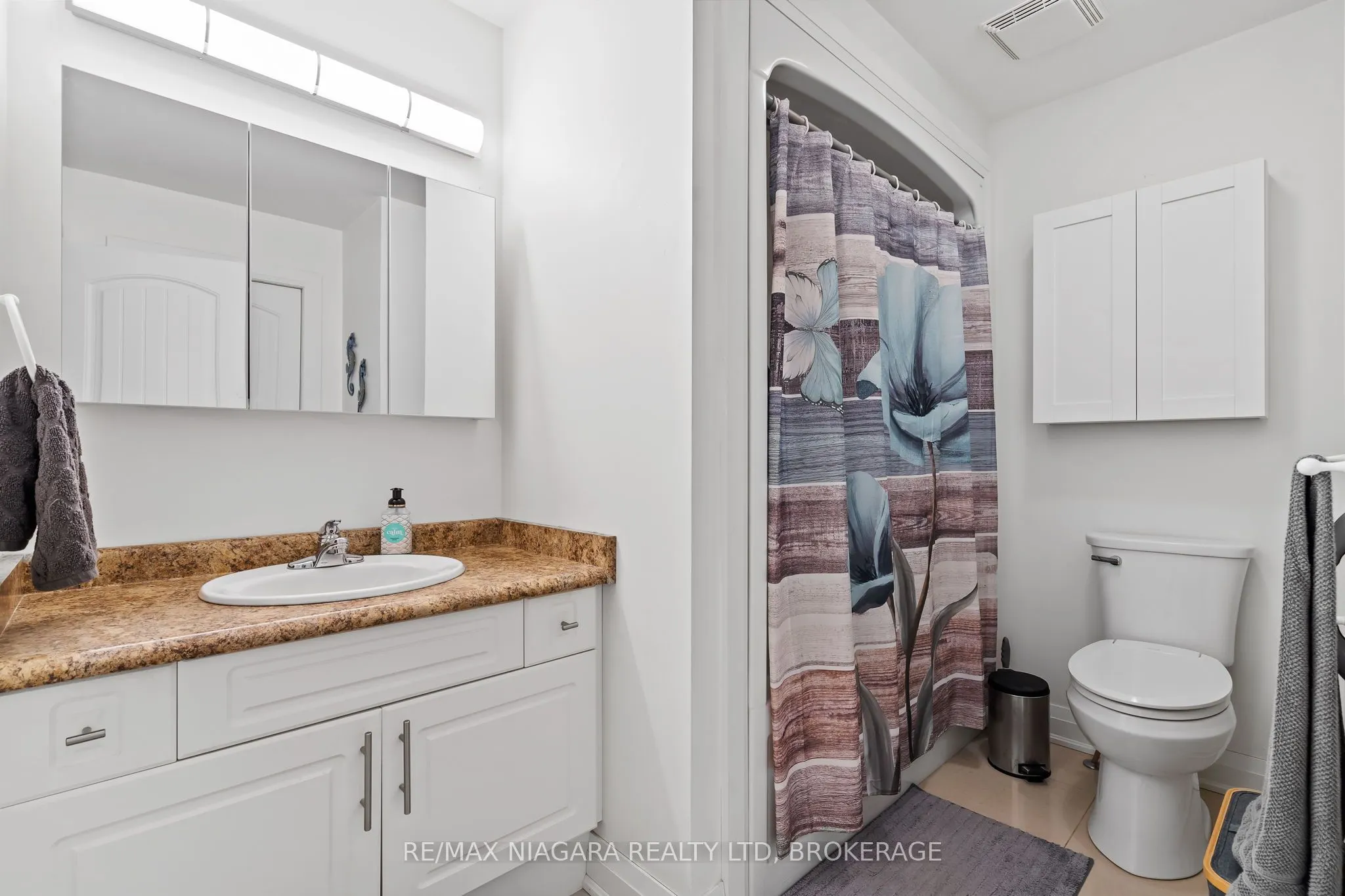 7 GIBSON Place, #35