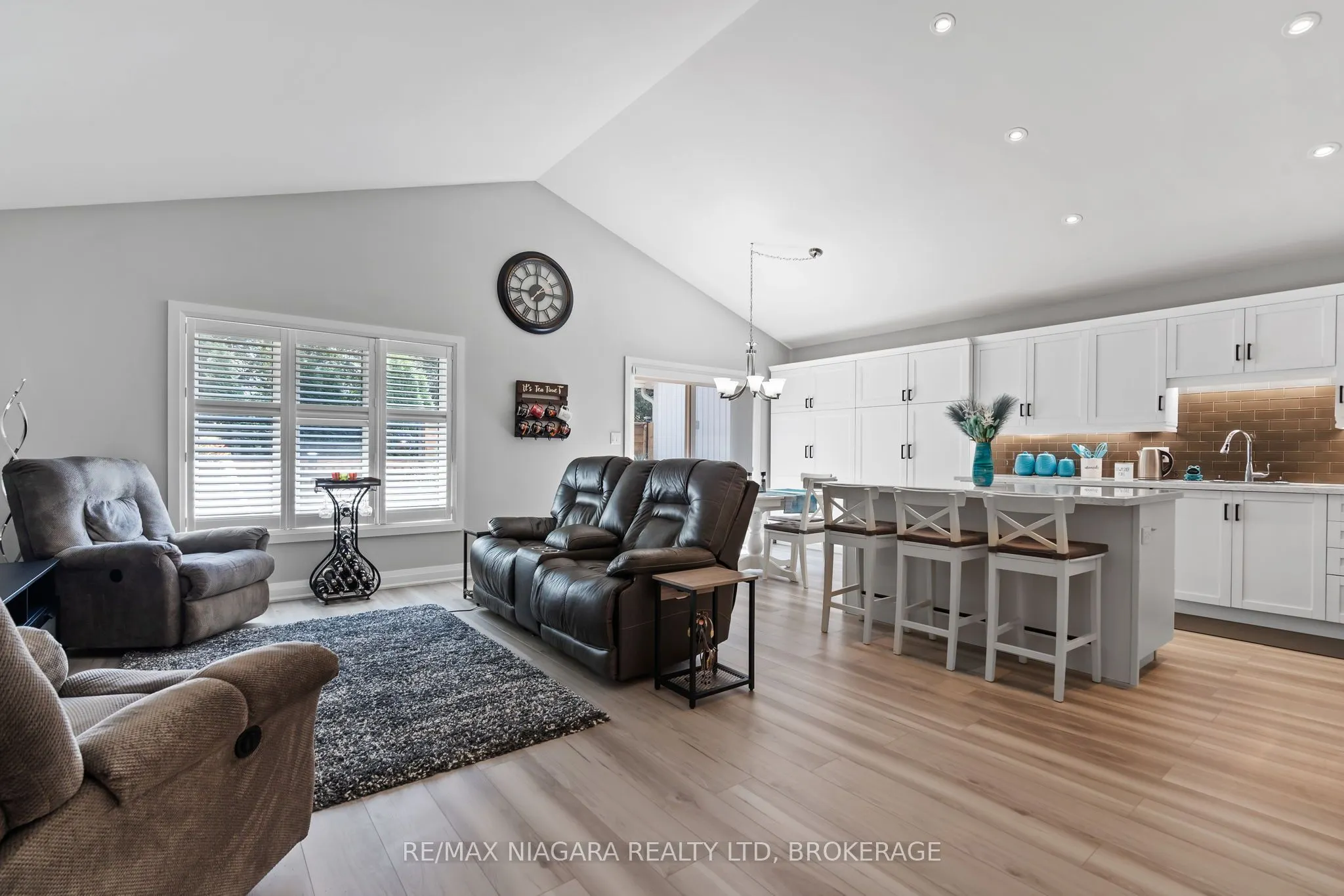 7 GIBSON Place, #35