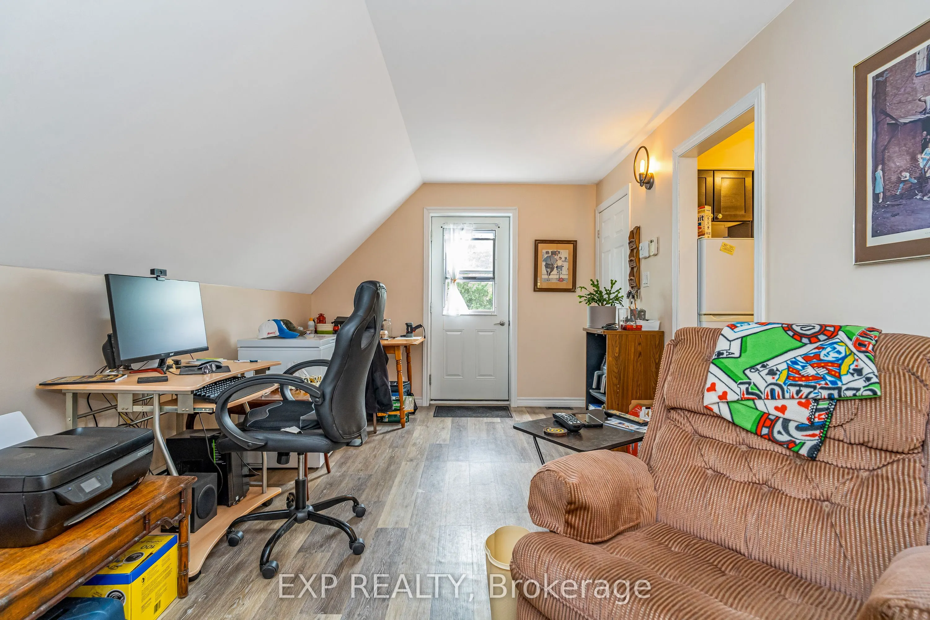 142 Ewart Avenue