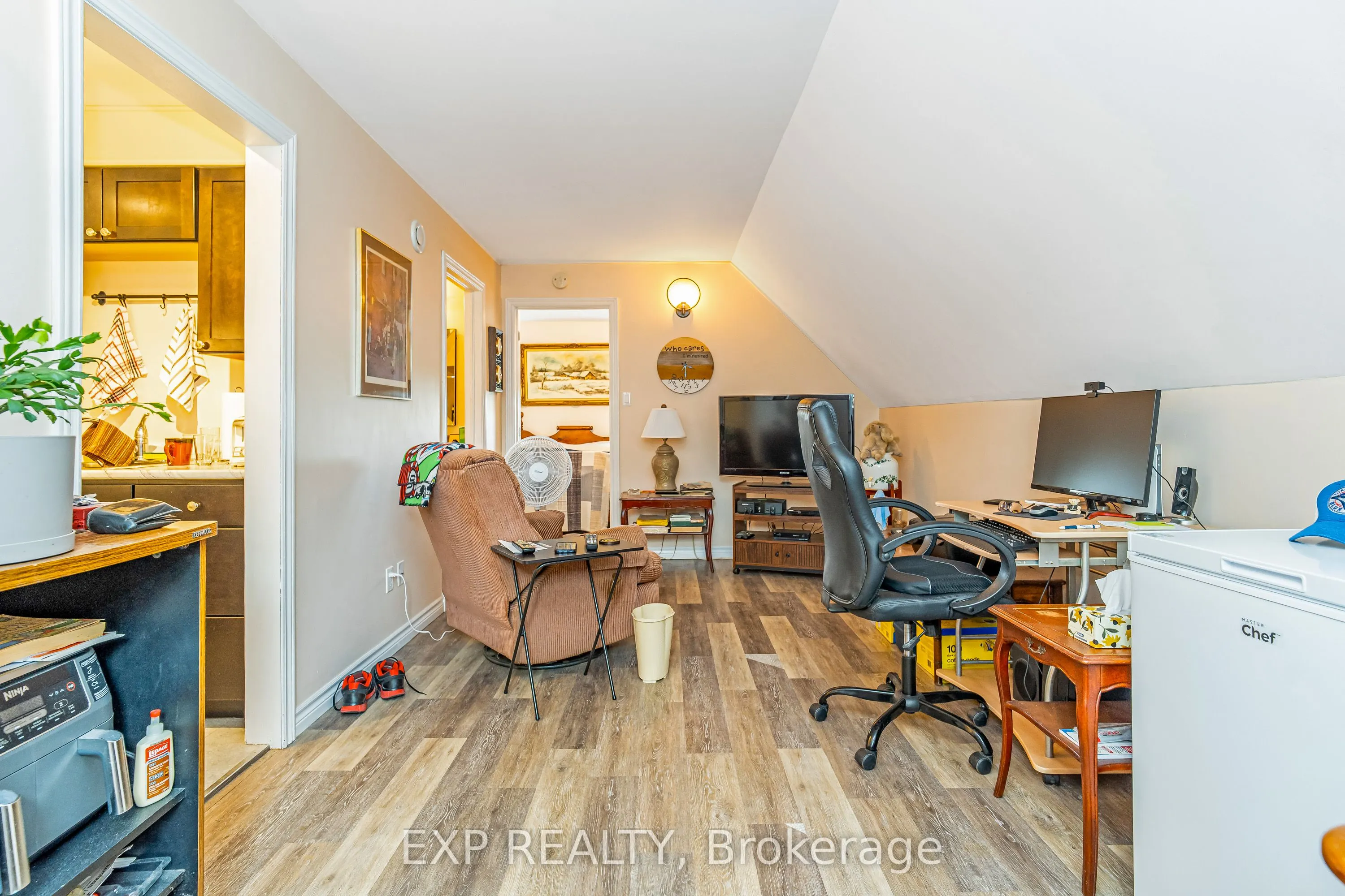 142 Ewart Avenue