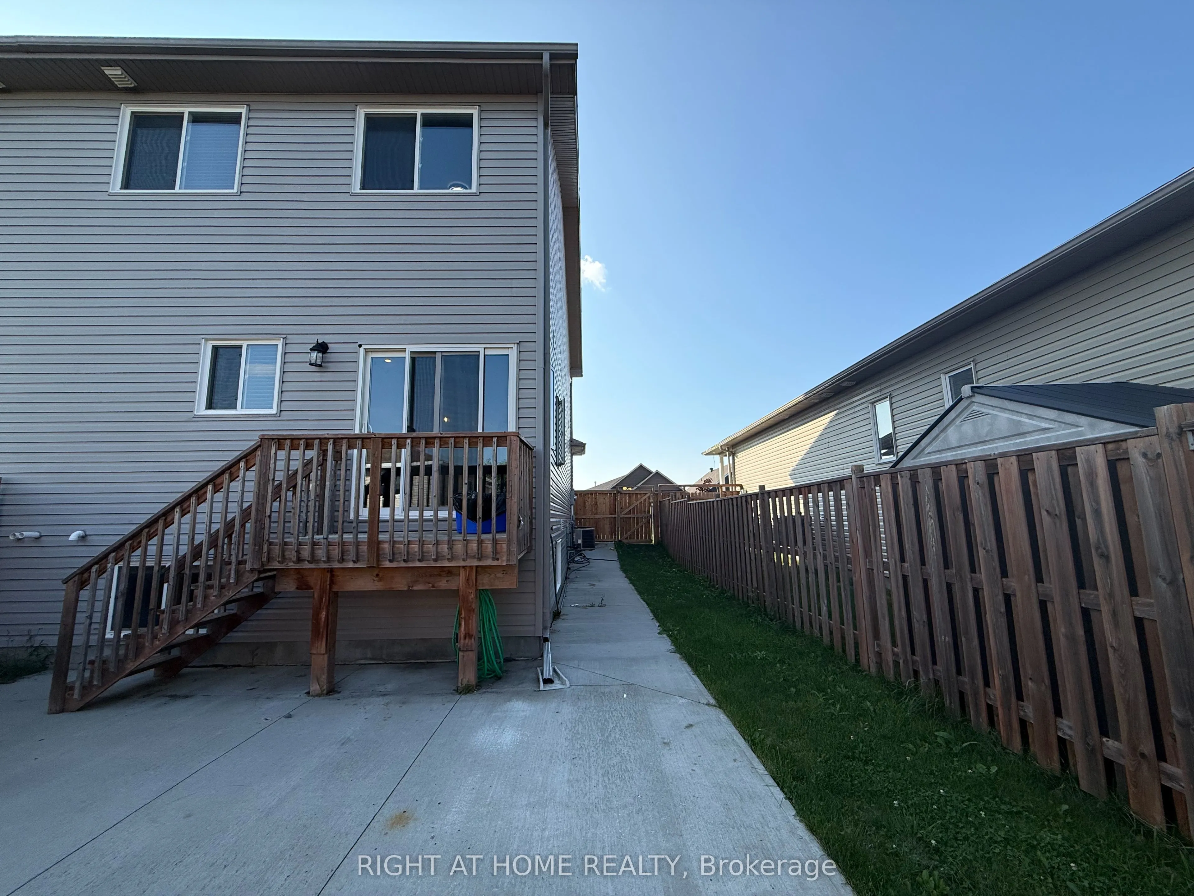 96 Stonehaven Way