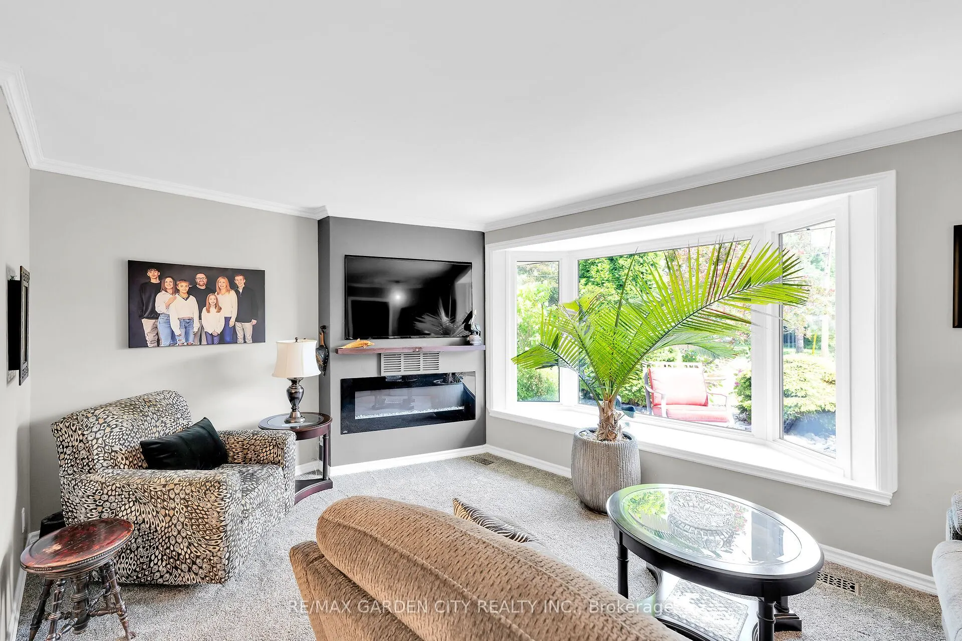 8 BENDAMERE Drive
