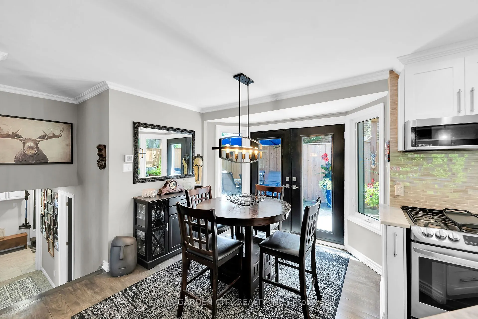 8 BENDAMERE Drive