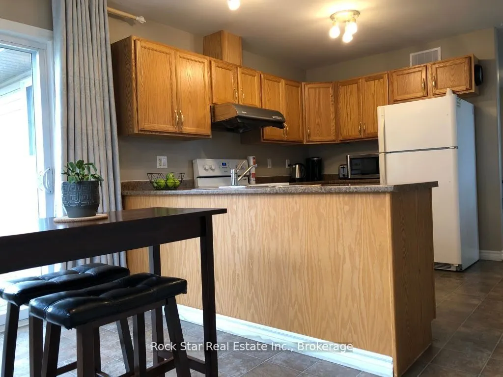 12 Follwell Crescent