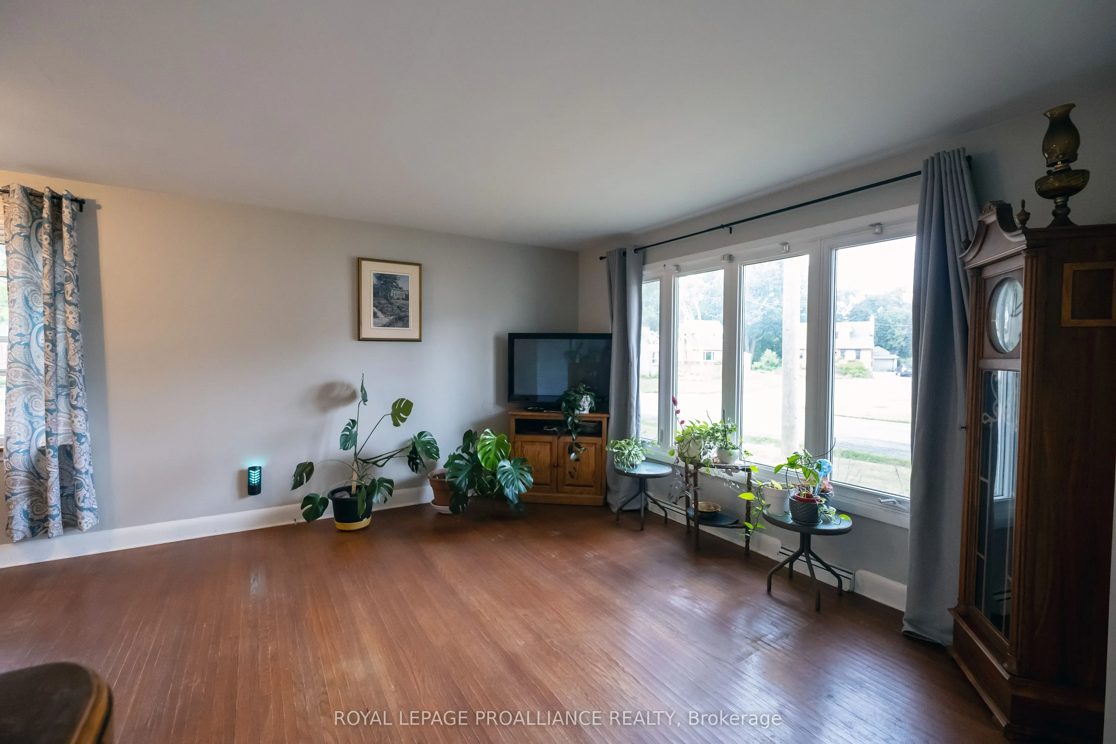17 Woodland Acres