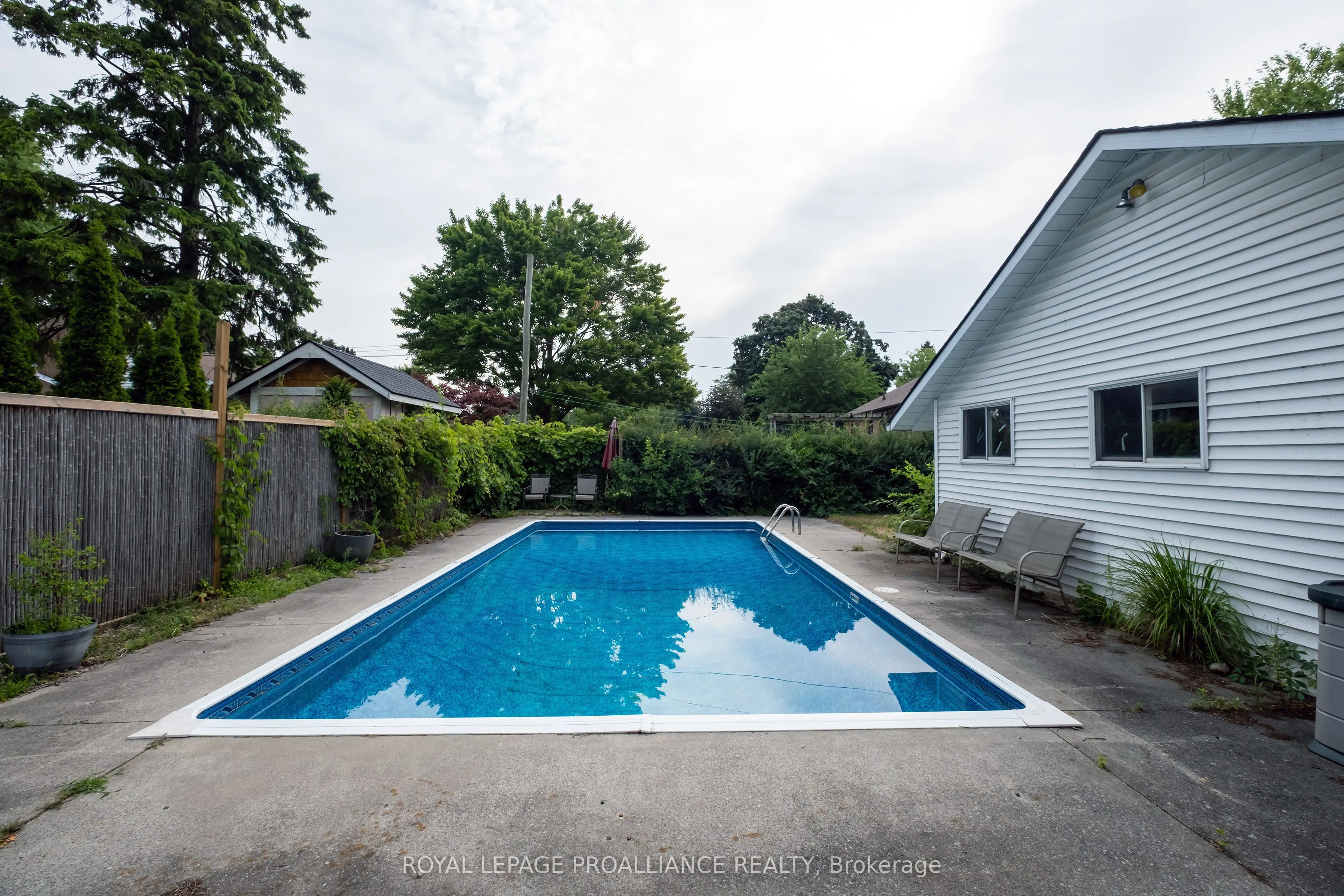17 Woodland Acres