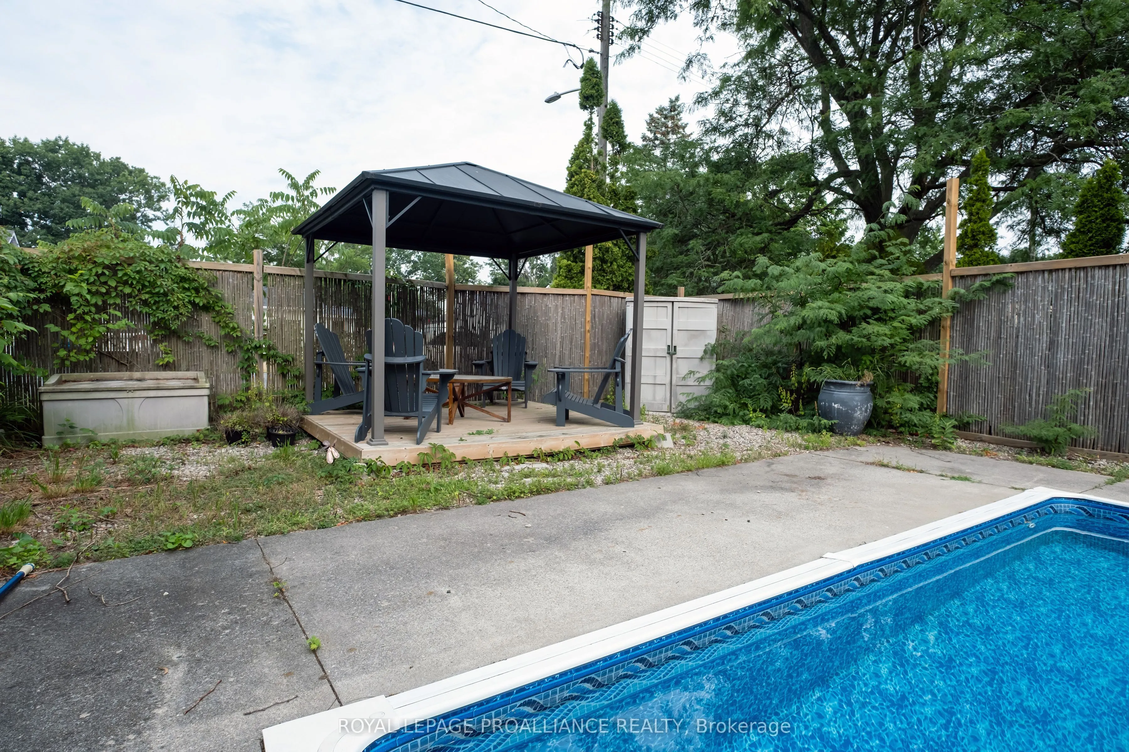 17 Woodland Acres