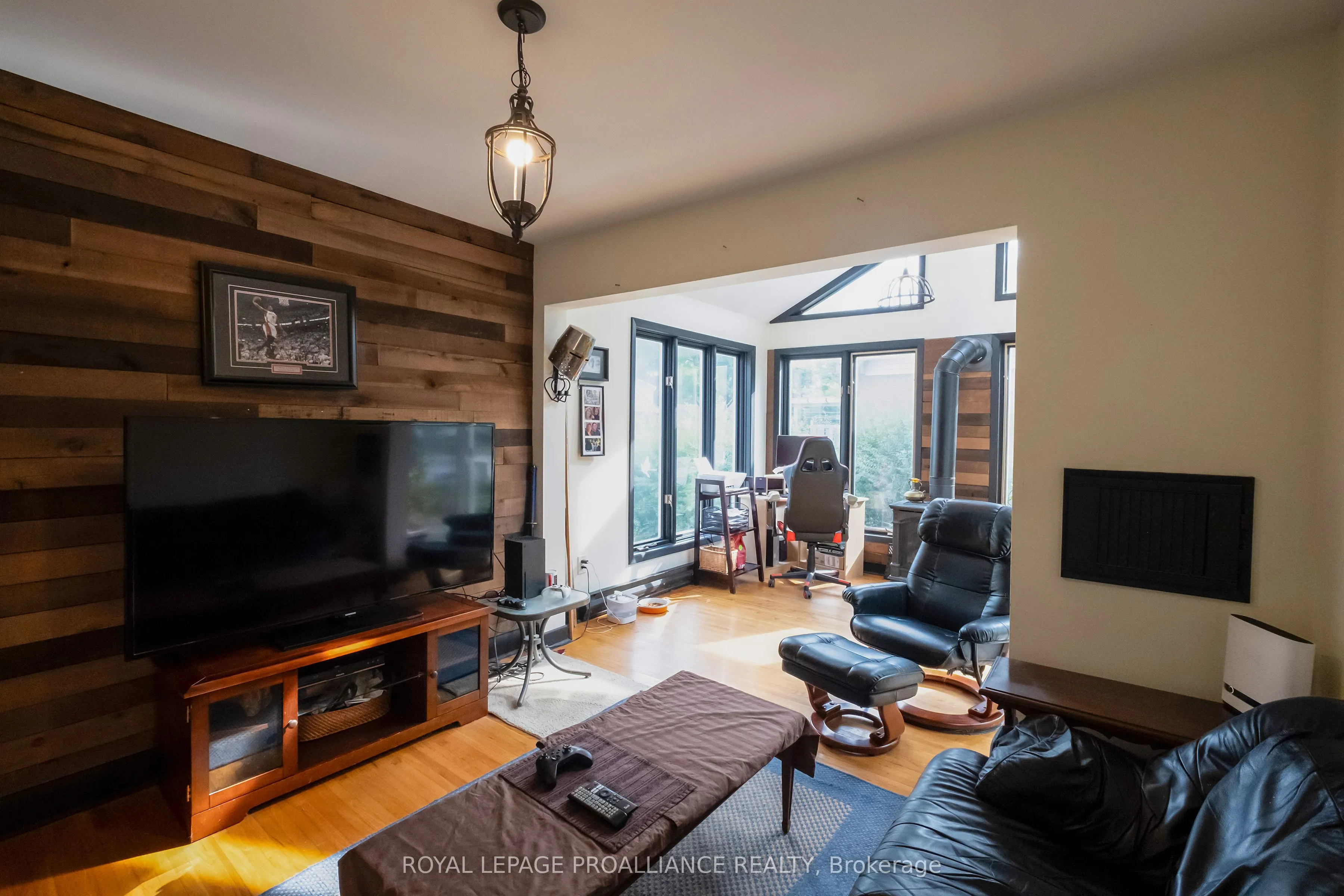 17 Woodland Acres
