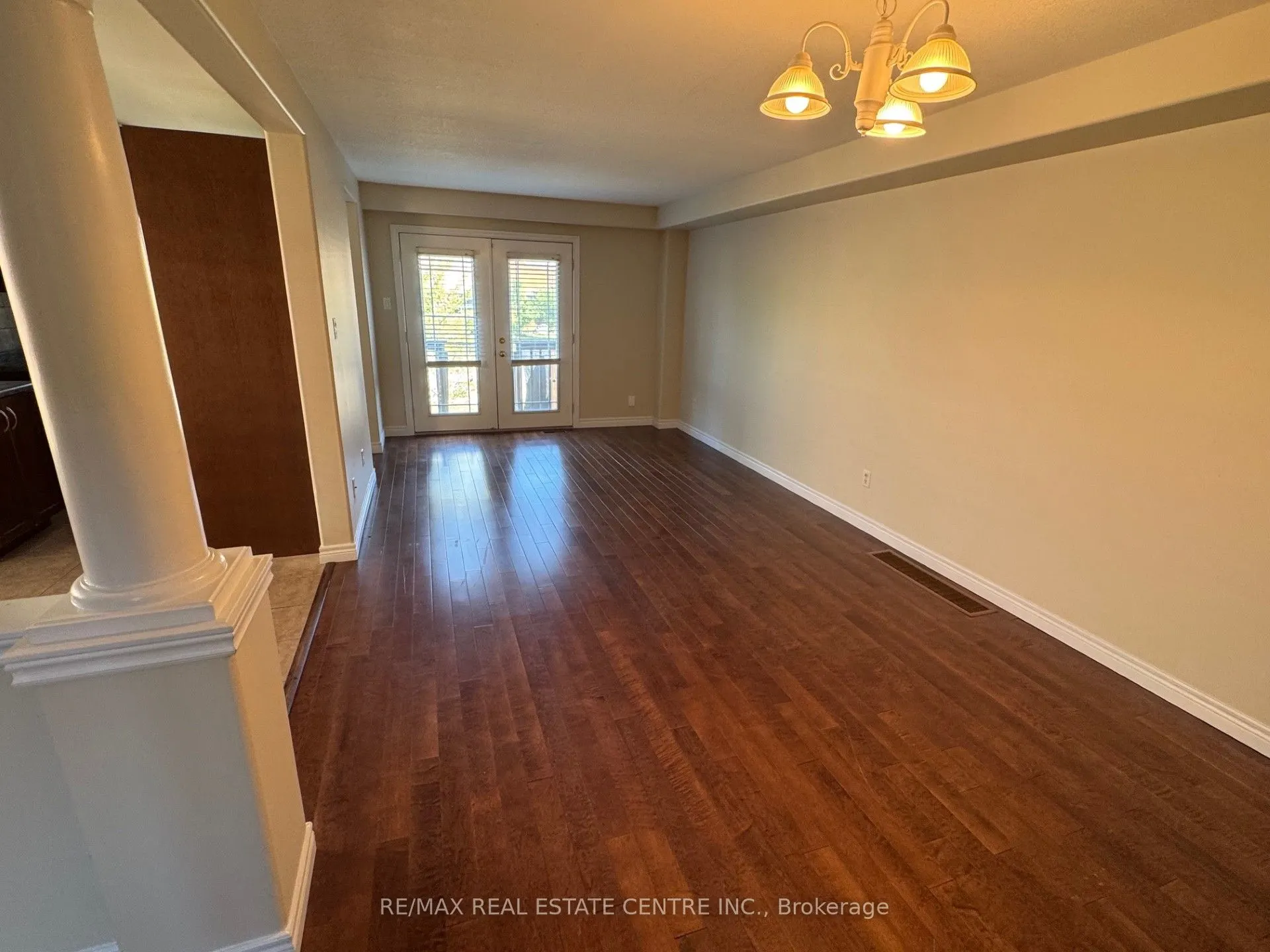 27 Hemlock Way