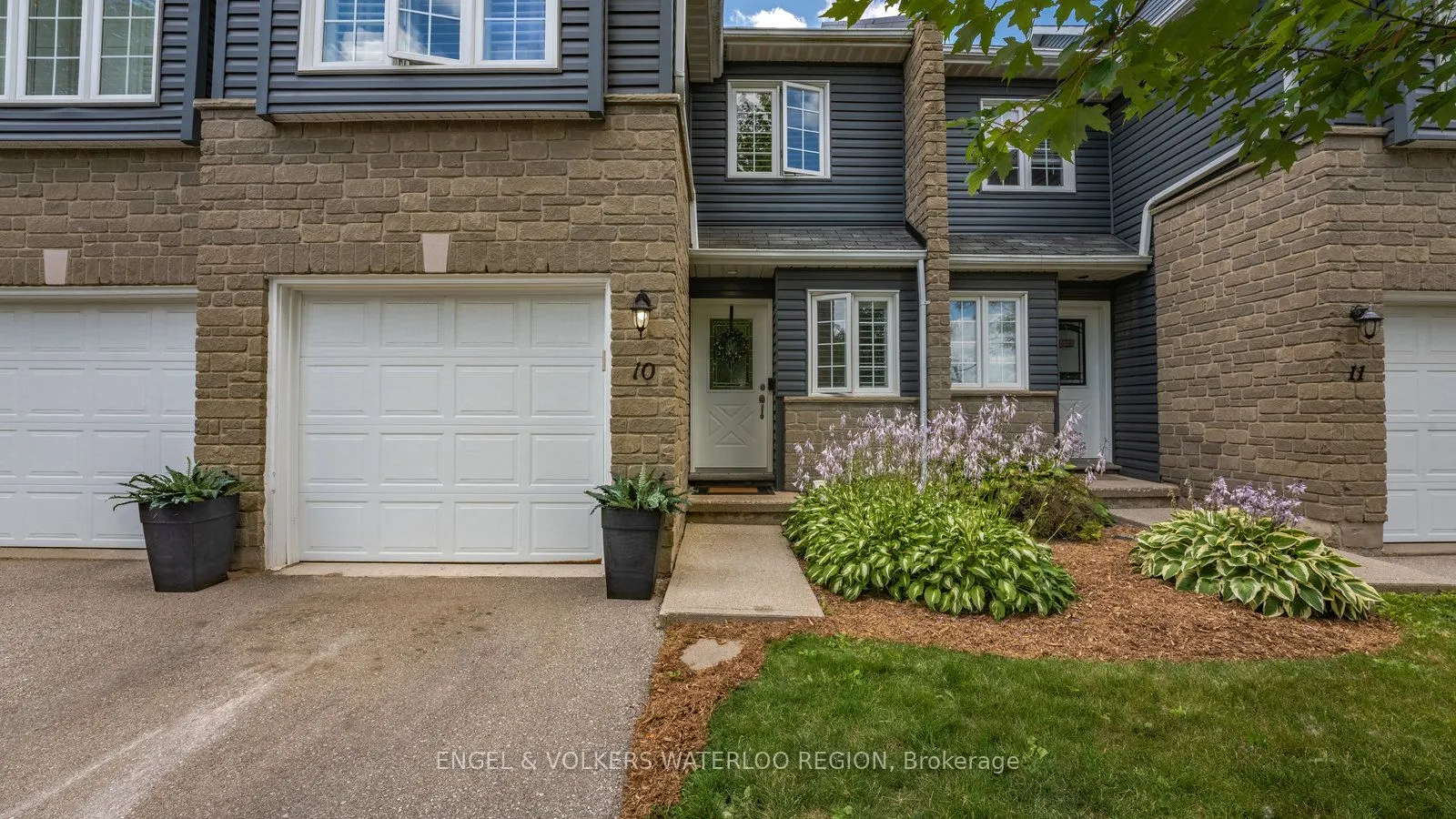 199 Saginaw Parkway, #10