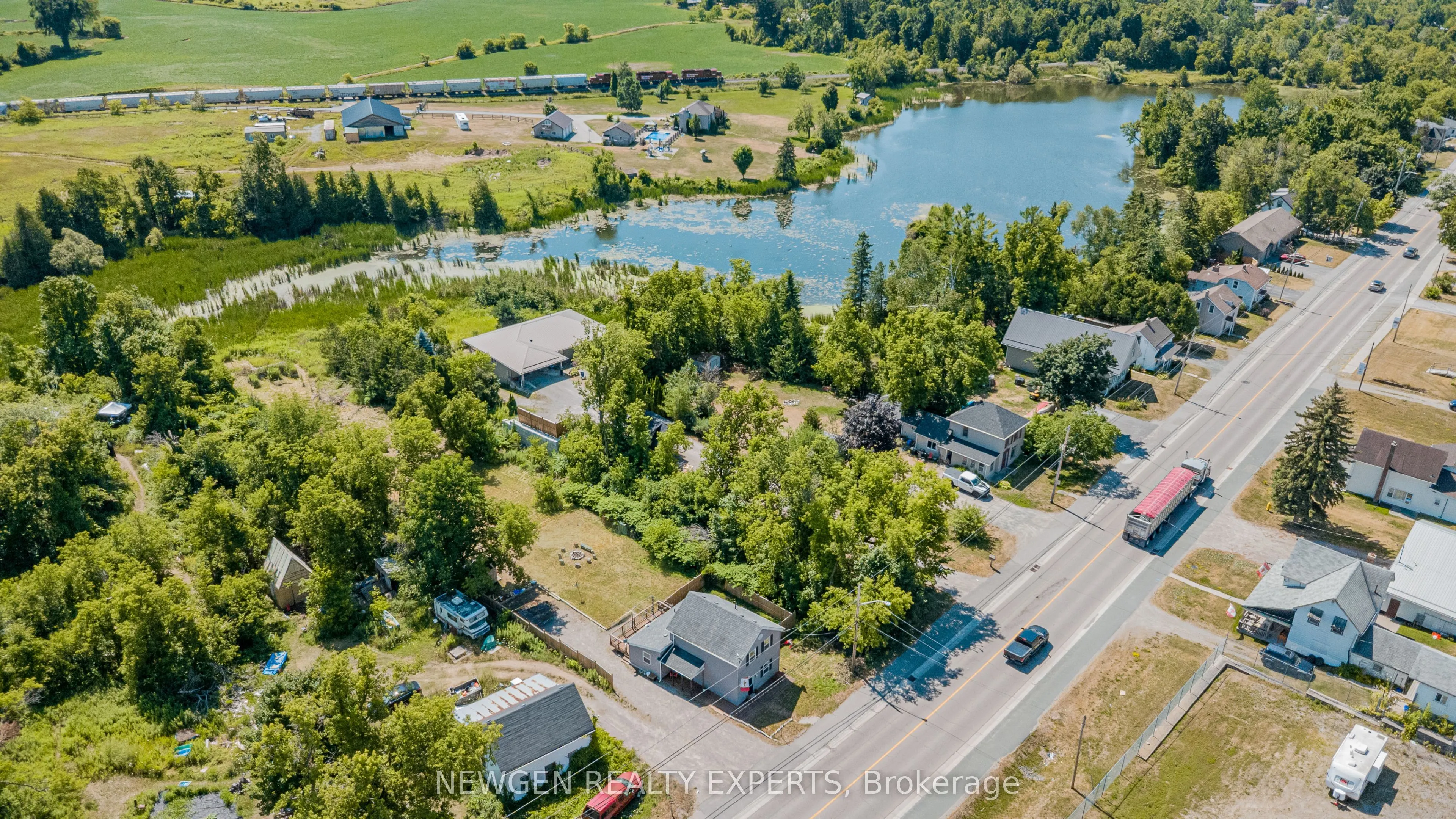 4419 Hwy 7 Highway